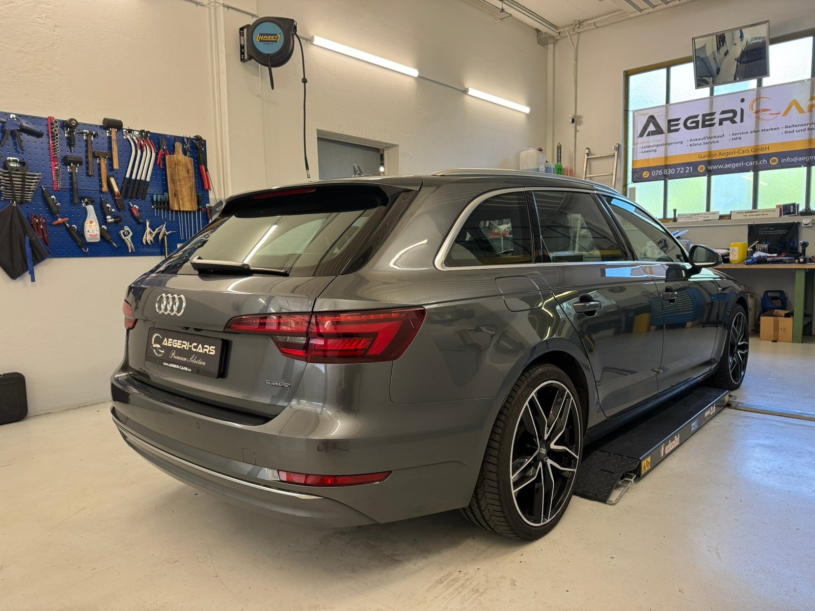 AUDI A4 Avant 2.0 TDI Design quattro S-tronic, Diesel, Second hand / Used, Automatic - 4