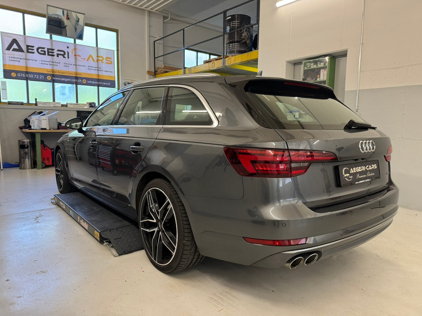 AUDI A4 Avant 2.0 TDI Design quattro S-tronic, Diesel, Second hand / Used, Automatic - 6