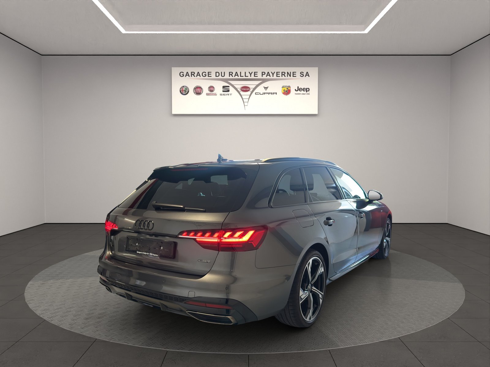 AUDI A4 Avant 40 TDI S line Attraction quattro S-tronic, Diesel, Occasion / Gebraucht, Automatik - 5