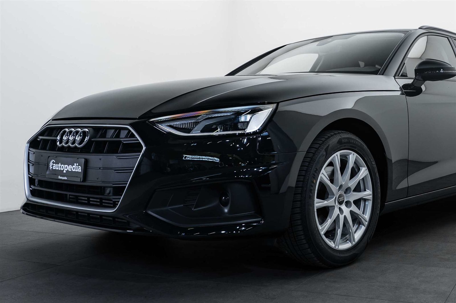 AUDI A4 Avant 35 TFSI S-tronic Automat, Mild-Hybrid Petrol/Electric, Second hand / Used, Automatic - 2