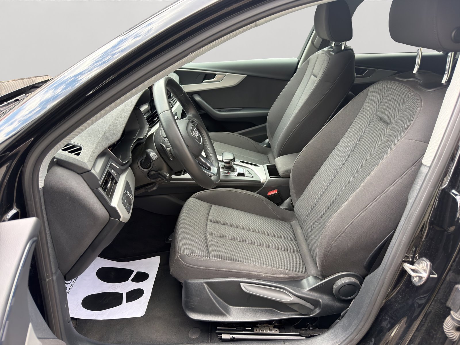 AUDI A4 Avant 40 TDI Attraction quattro S-tronic, Diesel, Second hand / Used, Automatic - 5