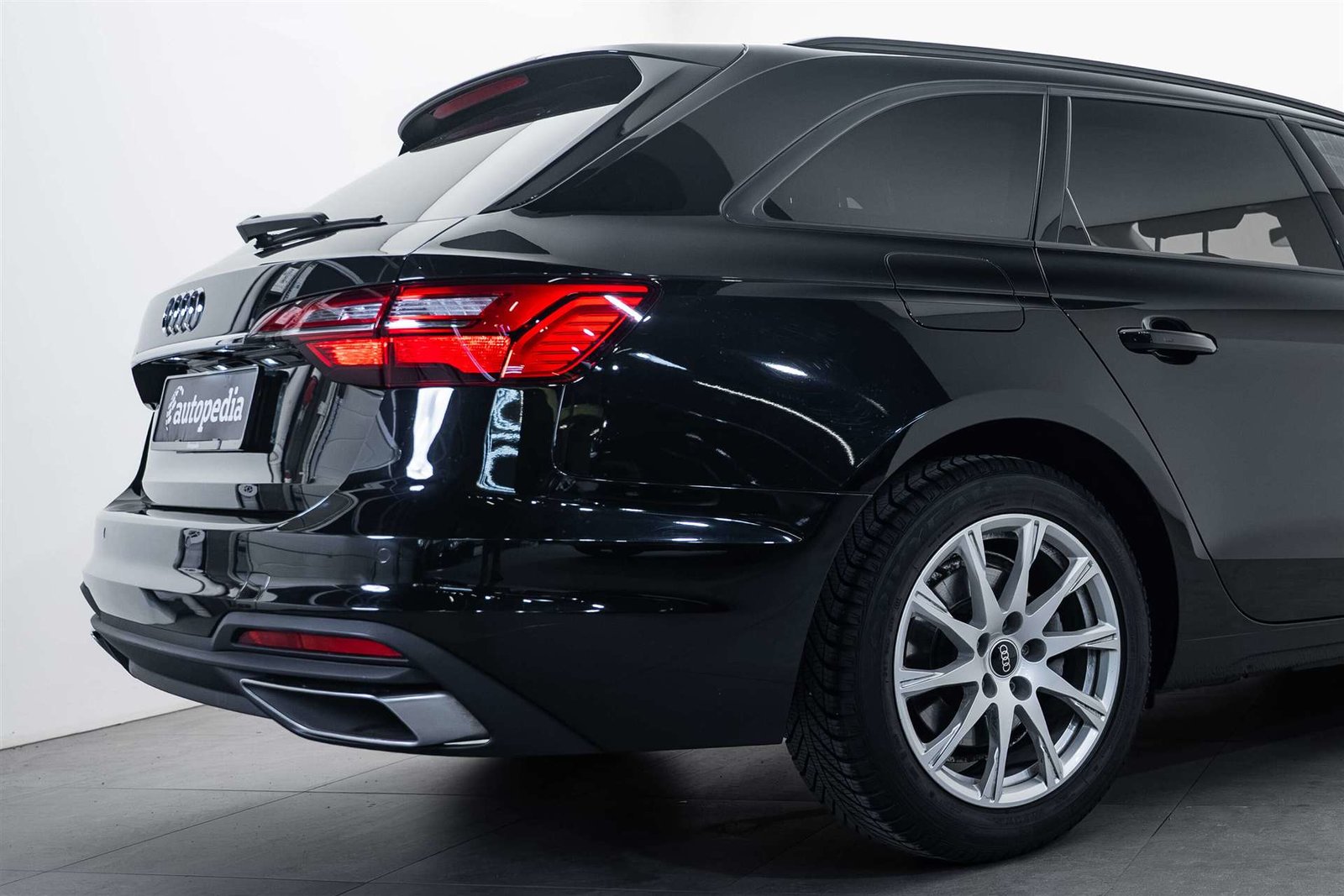 AUDI A4 Avant 35 TFSI S-tronic Automat, Mild-Hybrid Benzin/Elektro, Occasion / Gebraucht, Automatik - 4