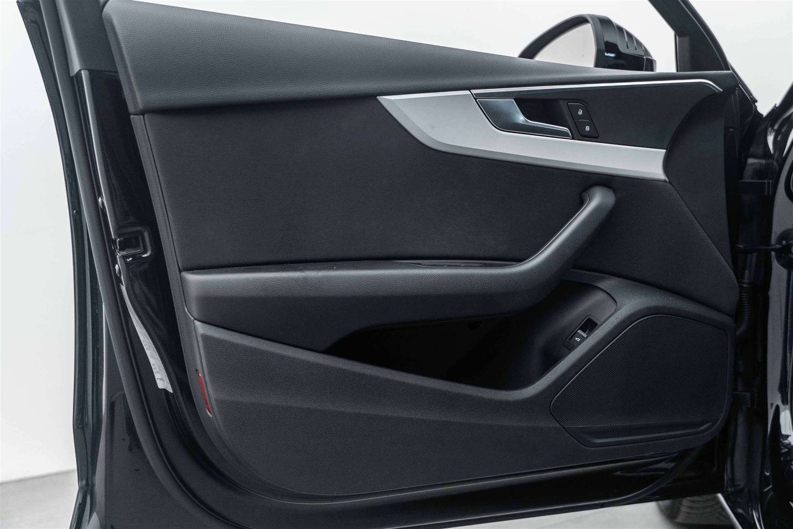 AUDI A4 Avant 35 TFSI S-tronic Automat, Mild-Hybrid Benzin/Elektro, Occasion / Gebraucht, Automatik - 7