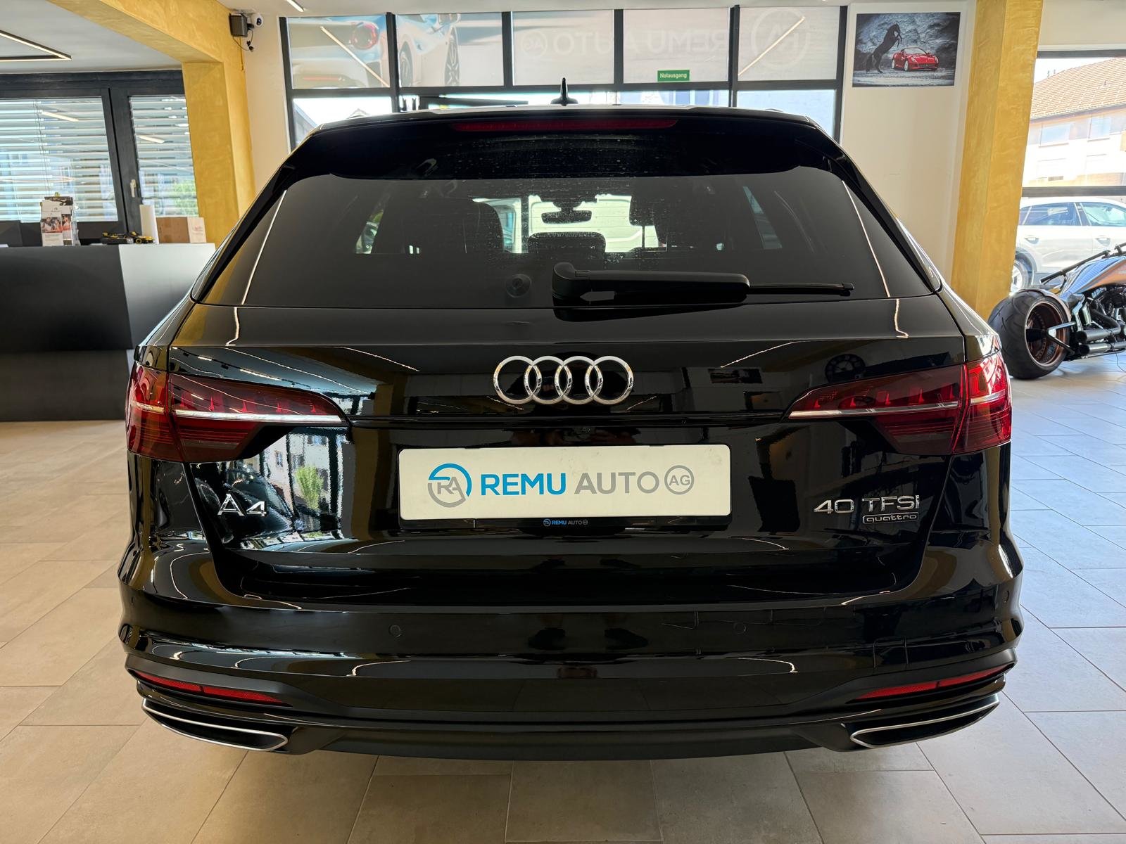 AUDI A4 Avant 40 TFSI advanced S-tronic quattro, Hybride Léger Essence/Électricité, Occasion / Utilisé, Automatique - 4
