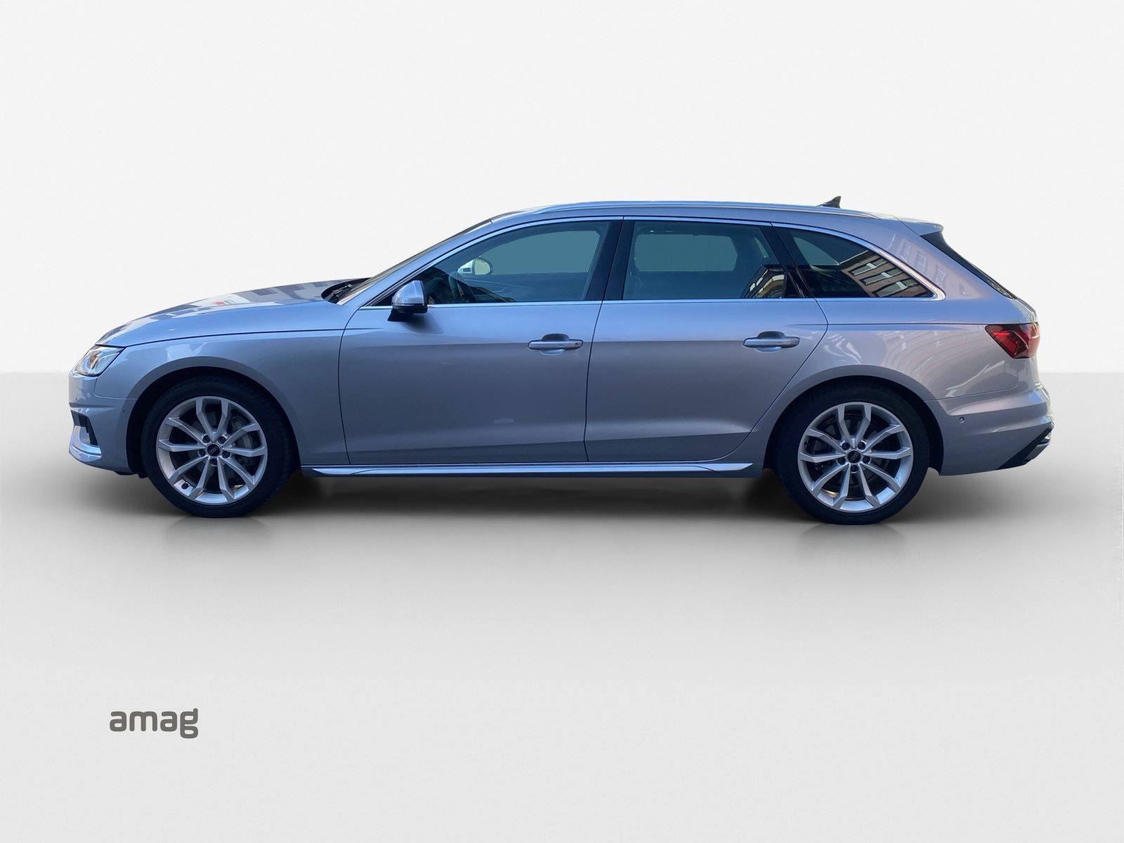 AUDI A4 Avant 40 TDI advanced Attraction, Diesel, Second hand / Used, Automatic - 2