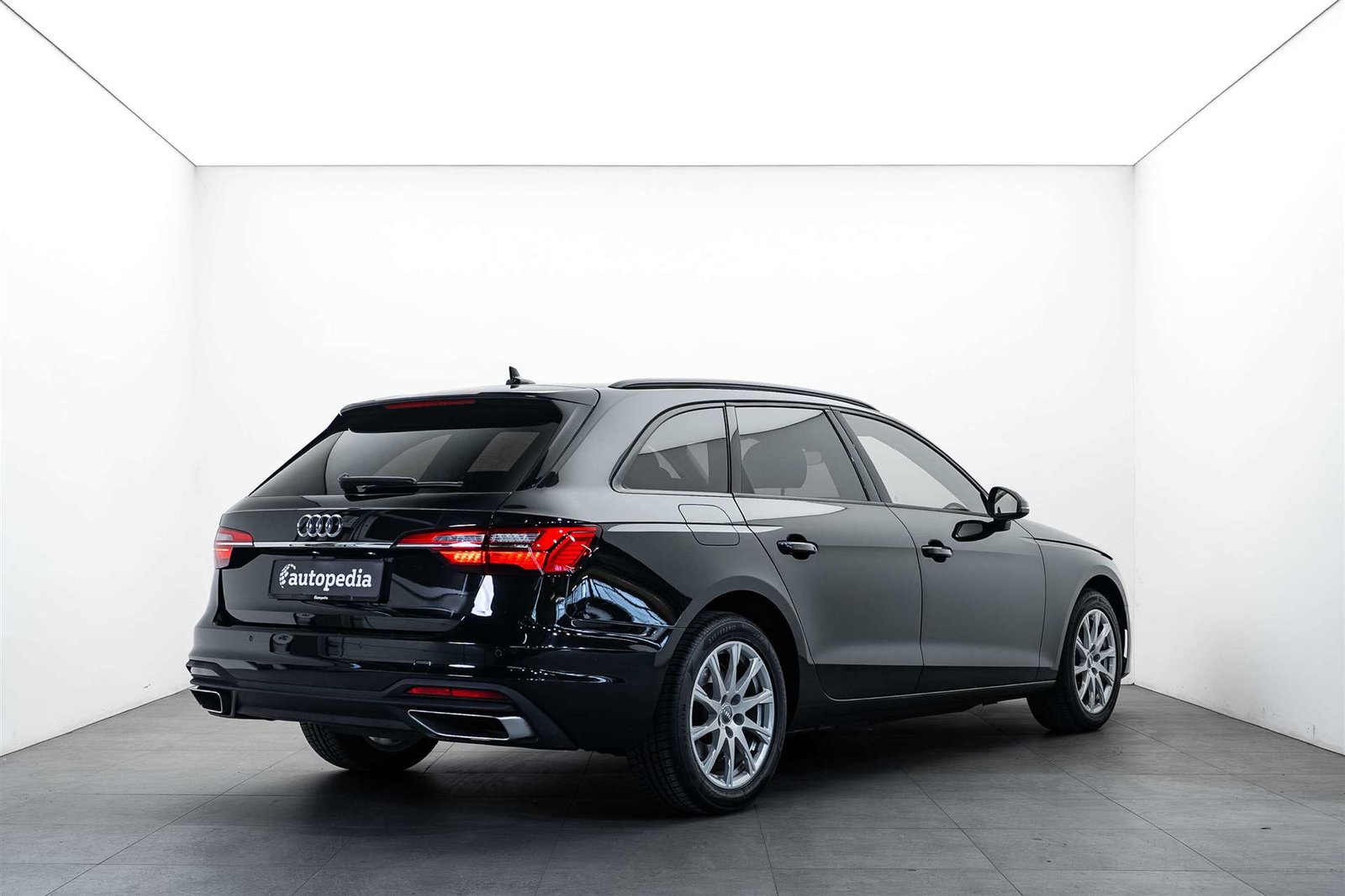 AUDI A4 Avant 35 TFSI S-tronic, Mild-Hybrid Petrol/Electric, Second hand / Used, Automatic - 3