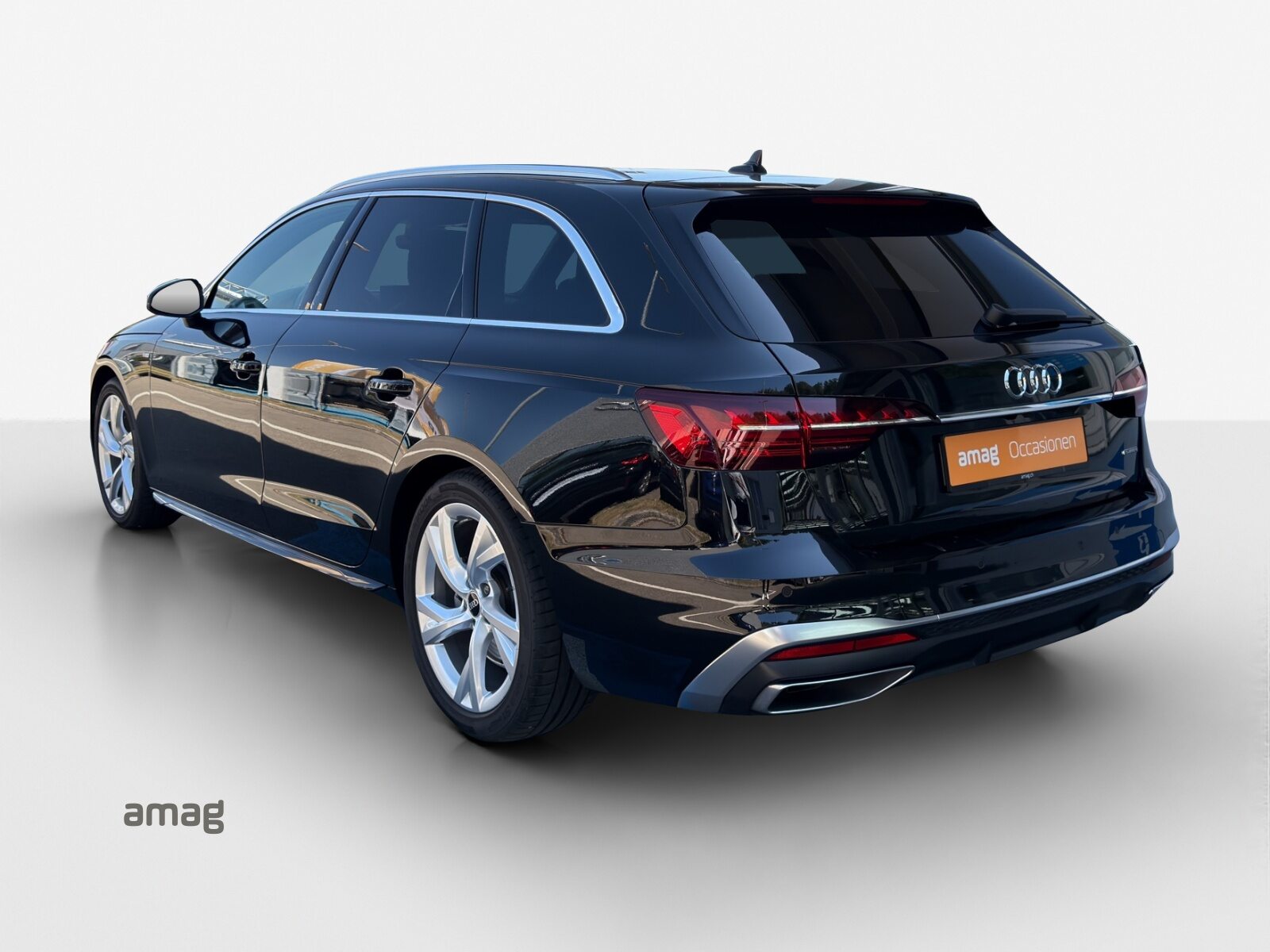 AUDI A4 Avant 40 S li S-tro qu, Benzina, Occasioni / Usate, Automatico - 3