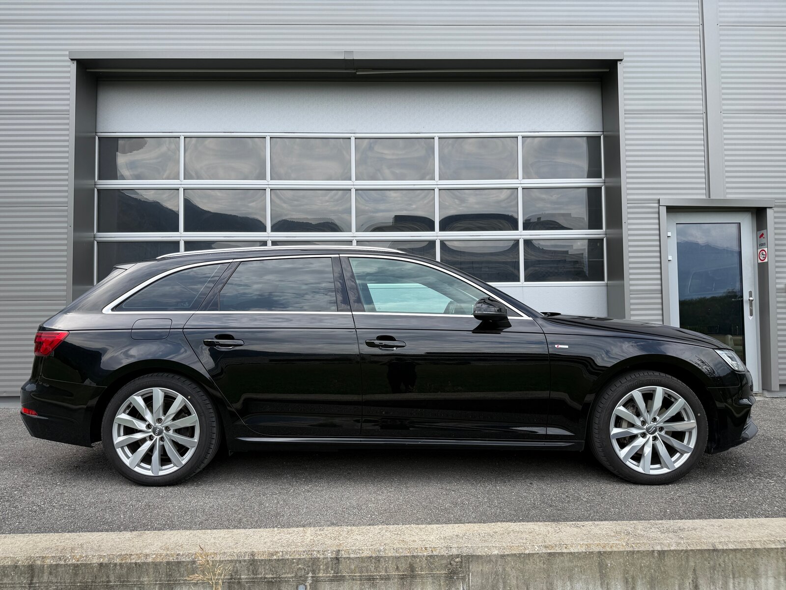 AUDI A4 Avant 3.0 TDI Design quattro S-tronic
