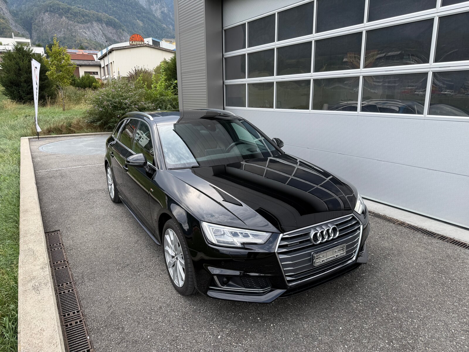 AUDI A4 Avant 3.0 TDI Design quattro S-tronic, Diesel, Occasion / Gebraucht, Automatik - 2