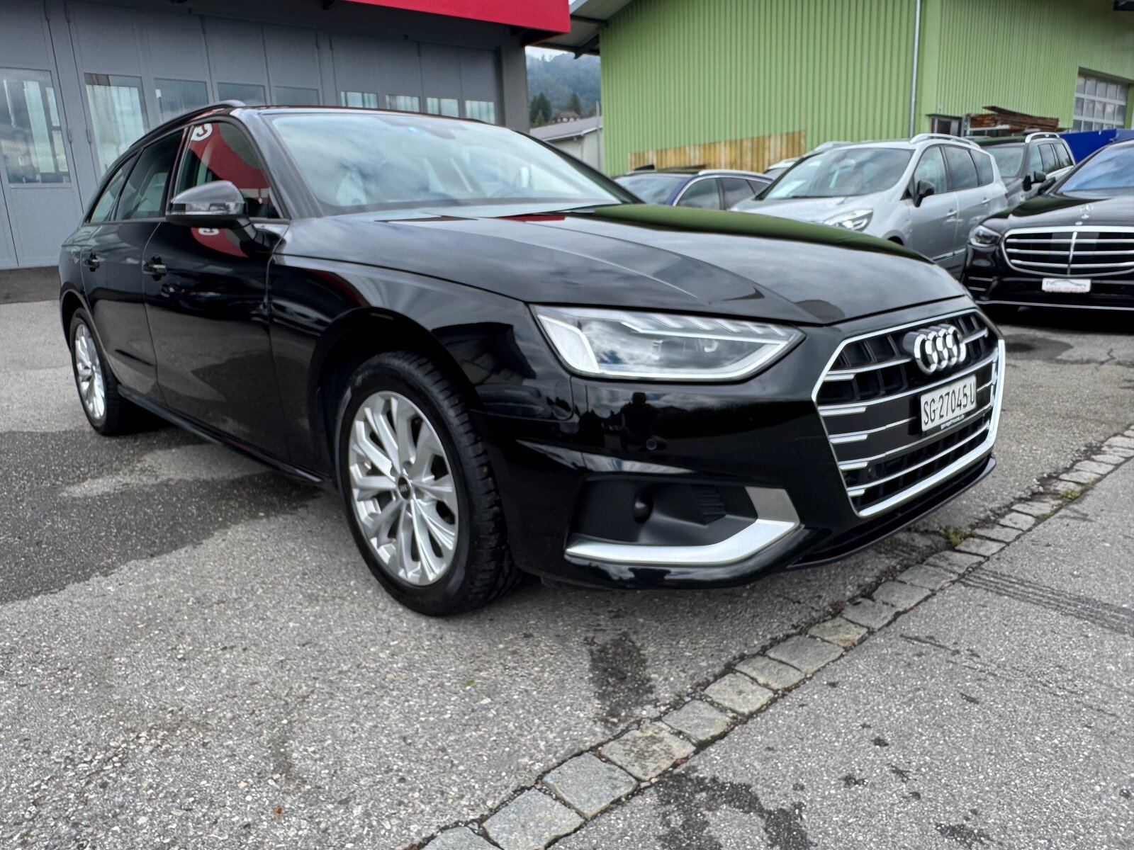 AUDI A4 Avant 40 g-tron advanced S-tronic, Second hand / Used, Automatic - 2