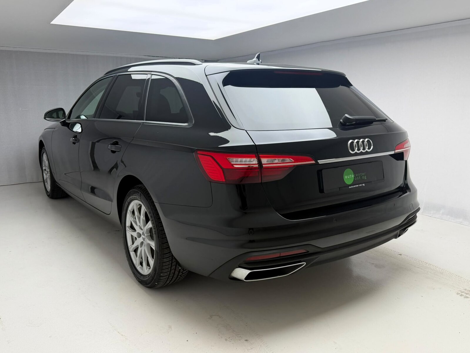 AUDI A4 Avant 35 TFSI S-tronic, Mild-Hybrid Benzin/Elektro, Occasion / Gebraucht, Automatik - 3