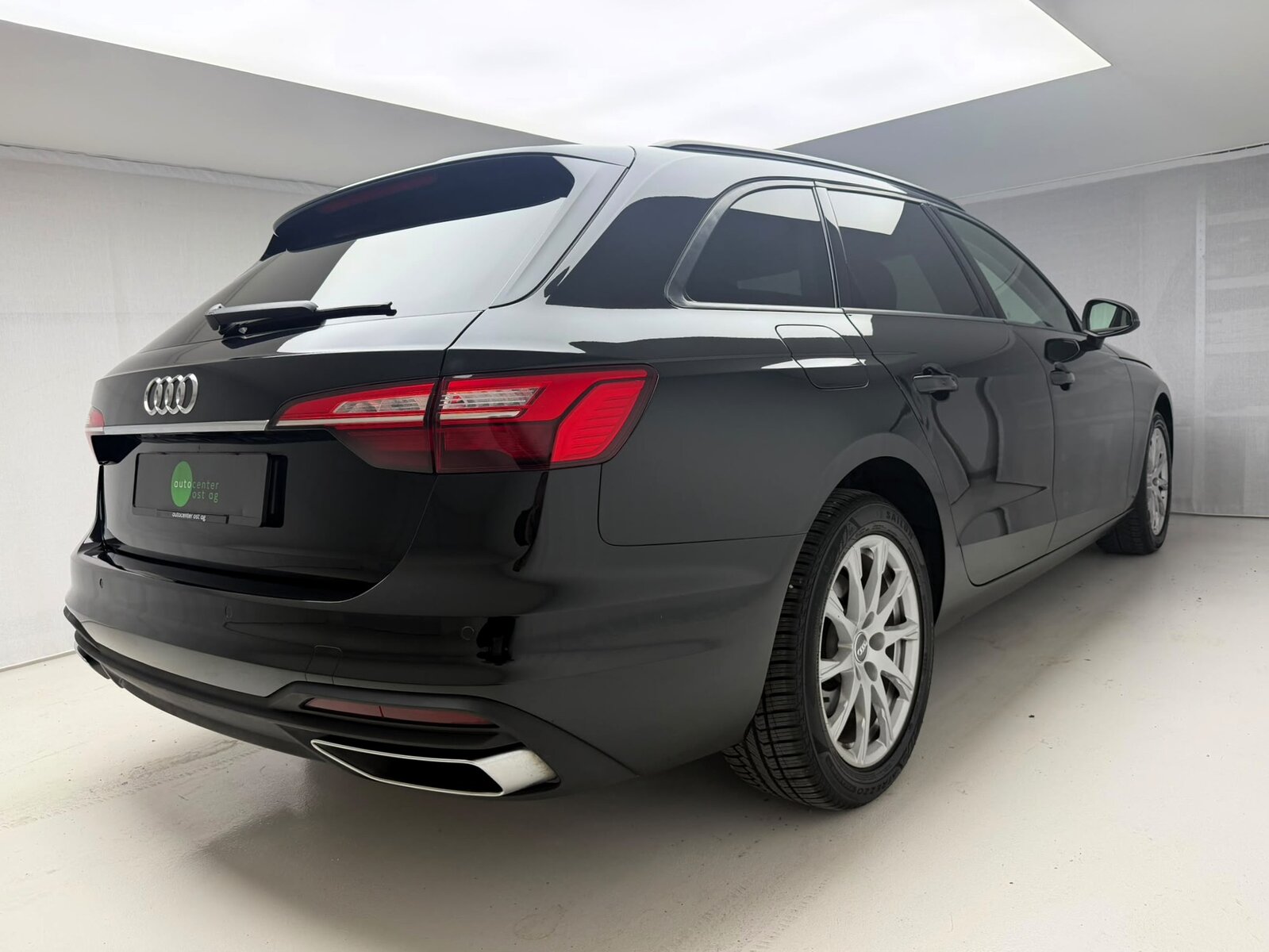AUDI A4 Avant 35 TFSI S-tronic, Mild-Hybrid Benzin/Elektro, Occasion / Gebraucht, Automatik - 4