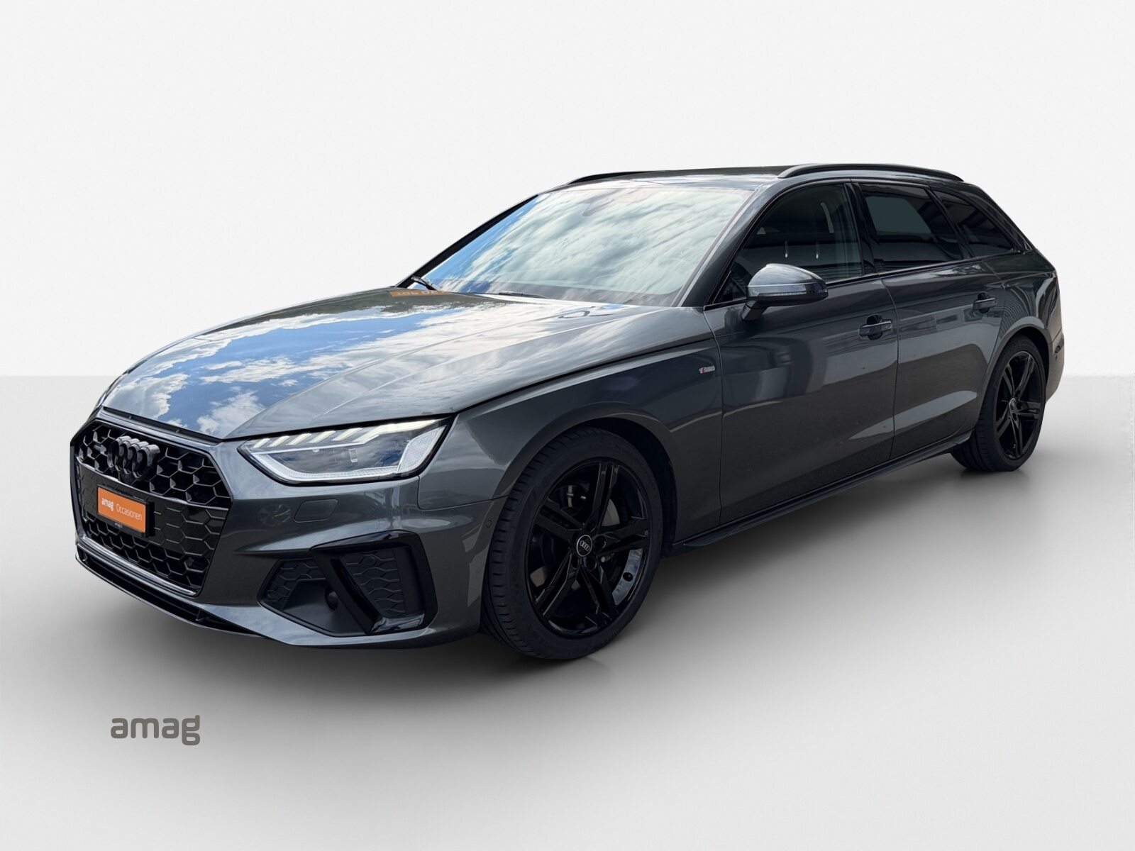 AUDI A4 Avant 40 TDI S line Attraction