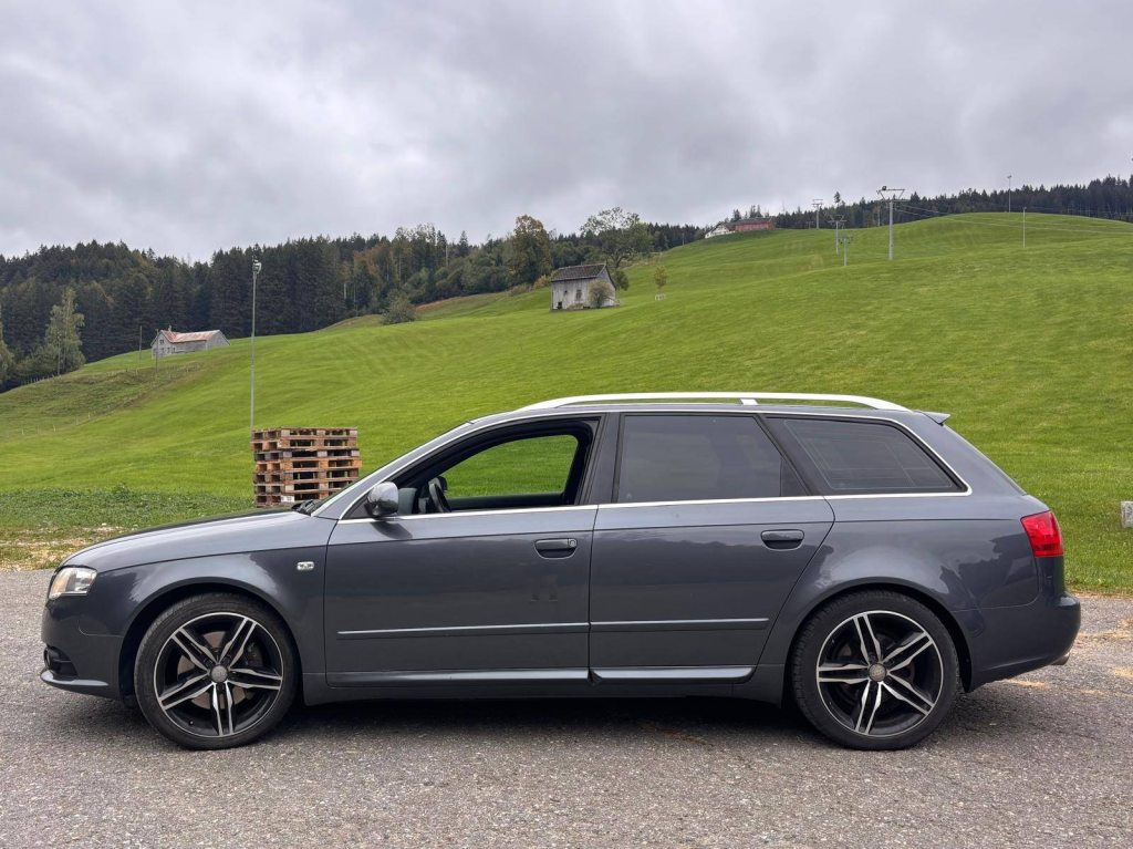 AUDI 2.0 T quattro, Benzin, Occasion / Gebraucht, Automatik - 2