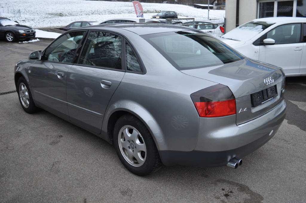 AUDI A4 2.0 20V 130, Benzina, Occasioni / Usate, Automatico - 6