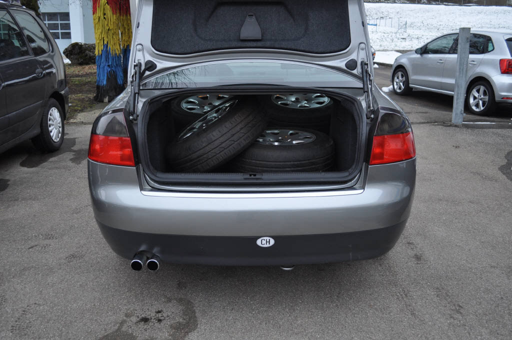 AUDI A4 2.0 20V 130, Benzina, Occasioni / Usate, Automatico - 7