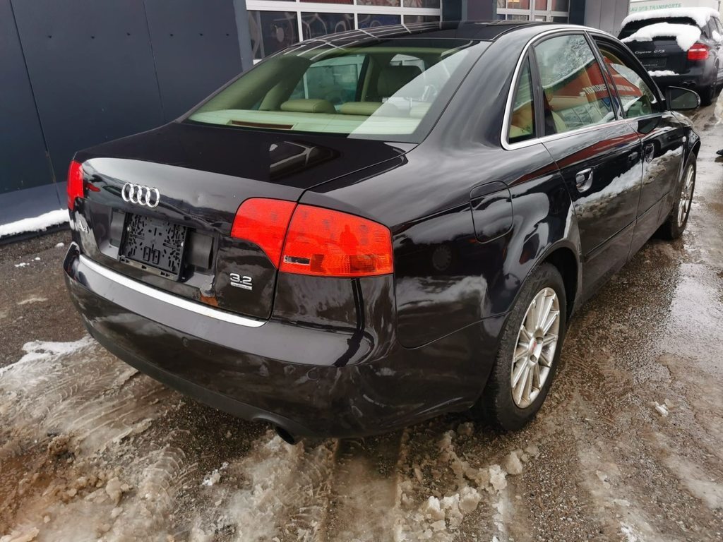 AUDI A4 3.2 V6 TopLine quattro, Benzin, Occasion / Gebraucht, Automatik - 4