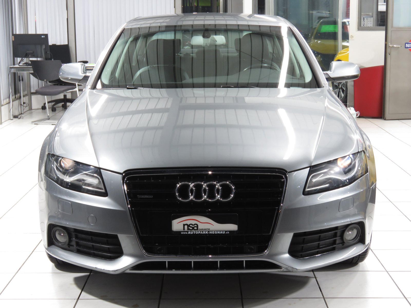 AUDI A4 Limousine 3.2 FSI quattro tiptronic, Benzin, Occasion / Gebraucht, Automat - 2