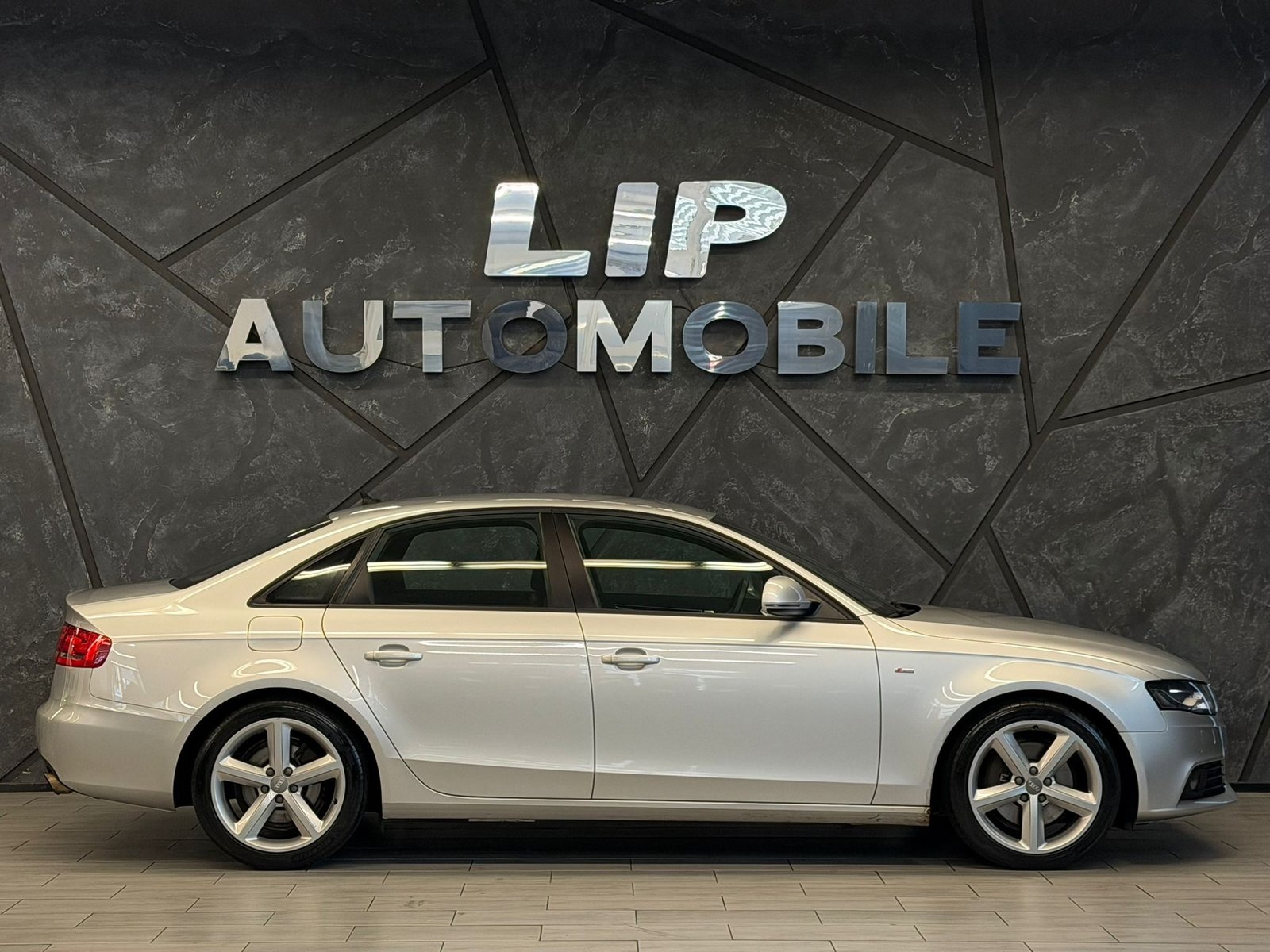 AUDI A4 Limousine 3.2 FSI quattro tiptronic, Benzin, Occasion / Gebraucht, Automatik - 4