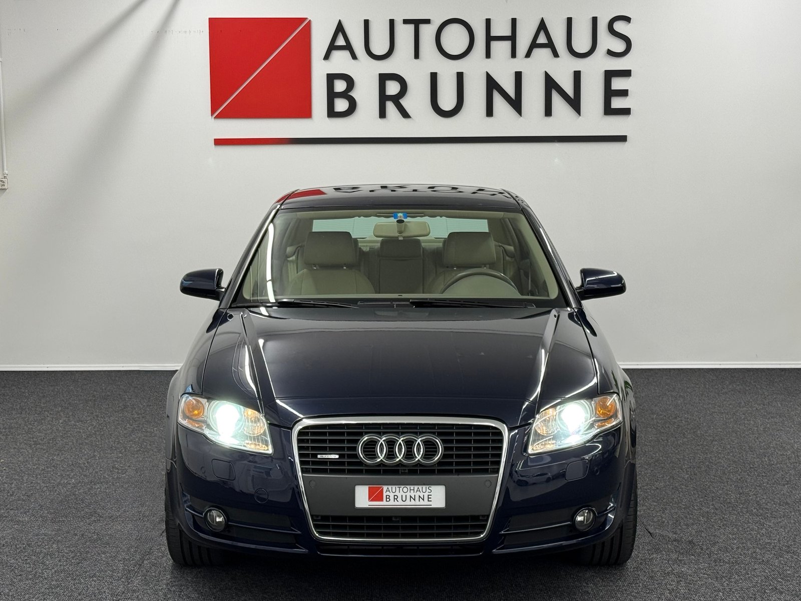 AUDI A4 Limousine 3.2 FSI QUATTRO + AHK, Benzin, Occasion / Gebraucht, Automatik - 2