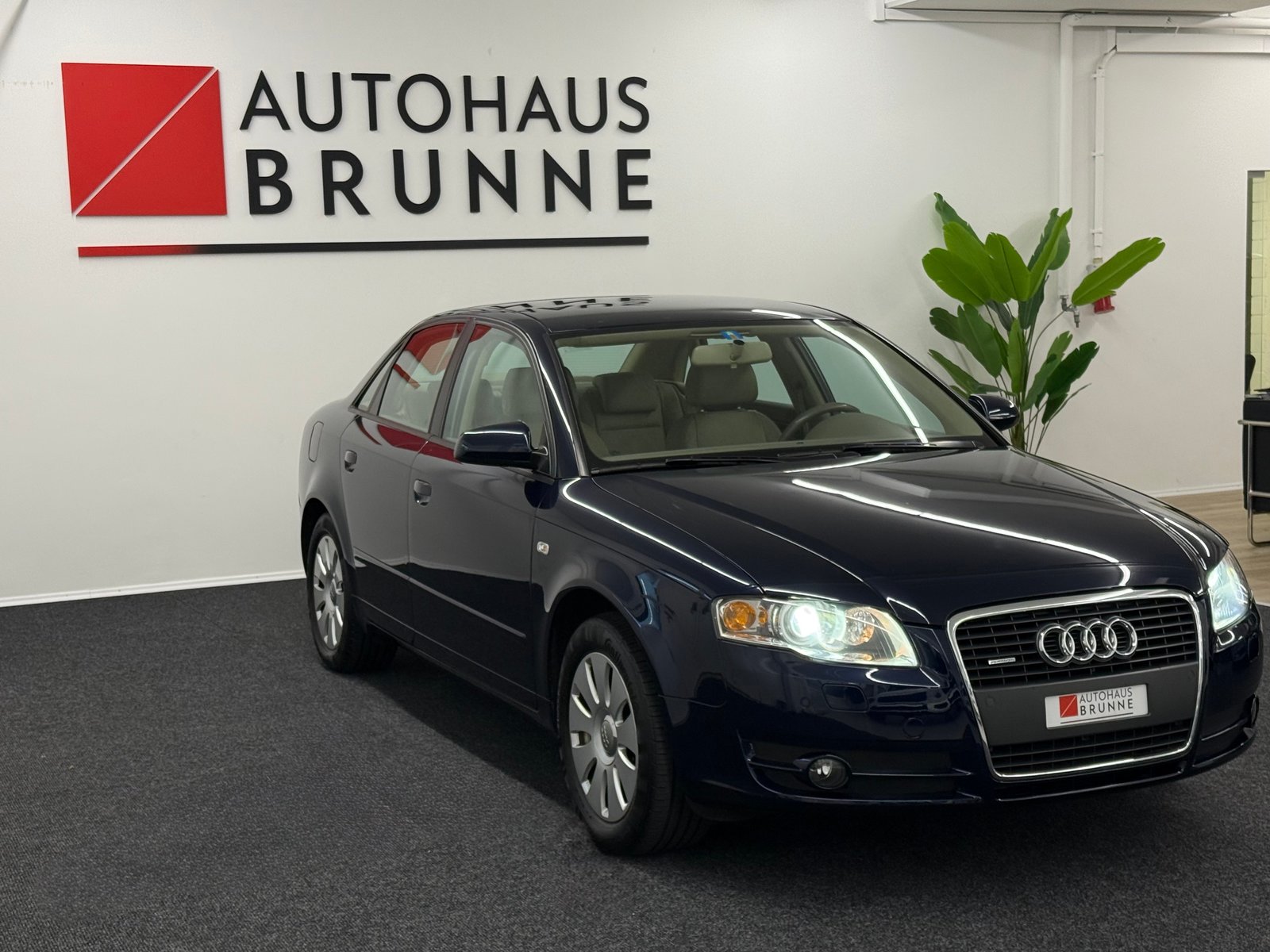 AUDI A4 Limousine 3.2 FSI QUATTRO + AHK, Benzin, Occasion / Gebraucht, Automatik - 3