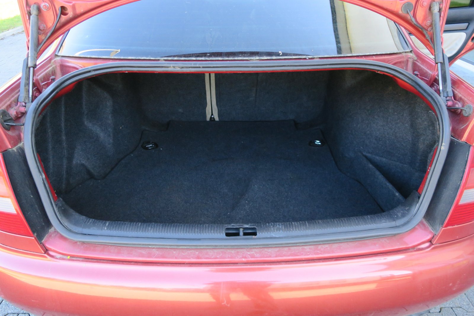 AUDI A4 2.8 Ambiente Automat, Petrol, Second hand / Used, Automatic - 7