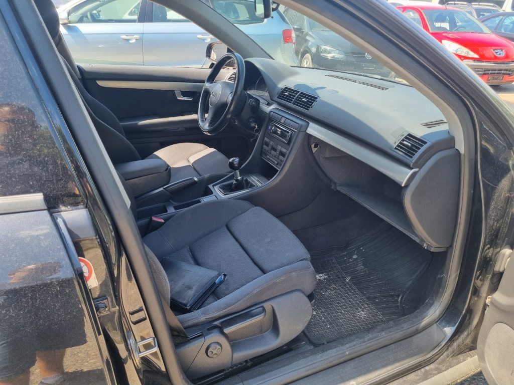 AUDI A4 1.8 20V Turbo, Essence, Occasion / Utilisé, Manuelle - 7
