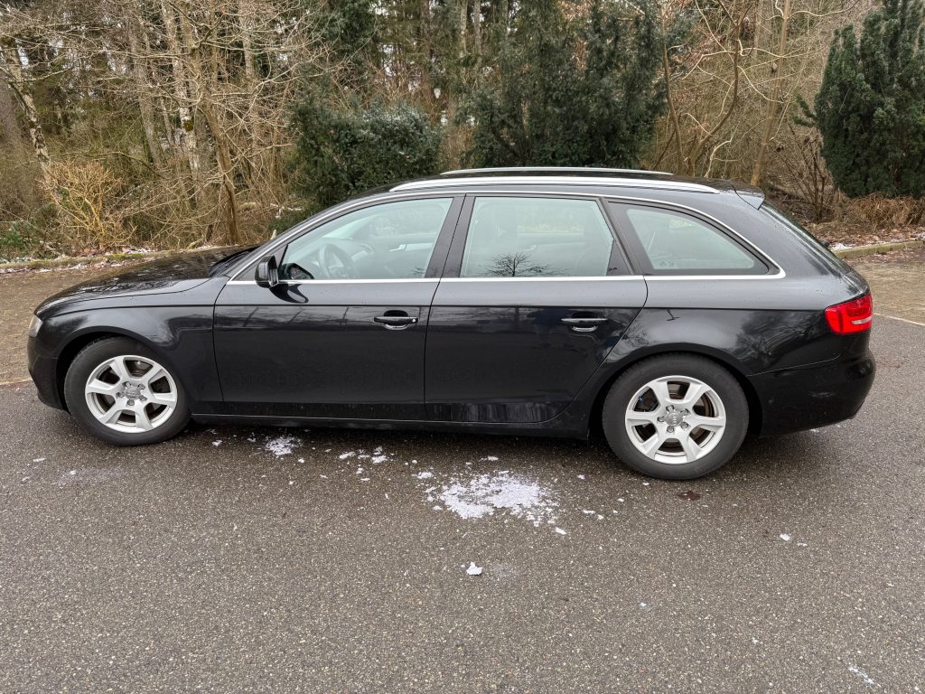 AUDI A4 1.8 TFSI 160, Petrol, Second hand / Used, Manual - 2