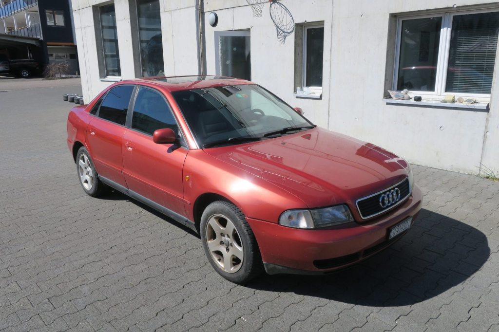 AUDI A4 2.8 V6 Automat