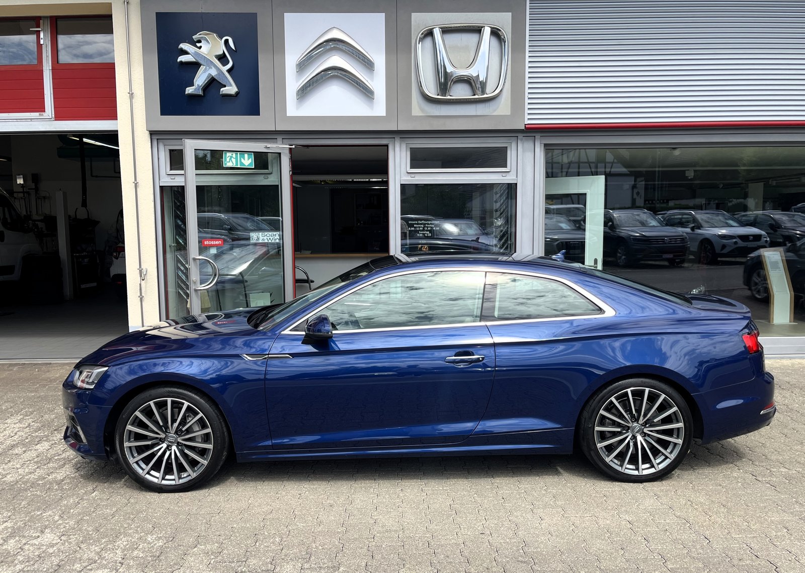 AUDI A5 Coupé 2.0 TFSI Design quattro S-tronic, Benzin, Occasion / Gebraucht, Automatik - 5