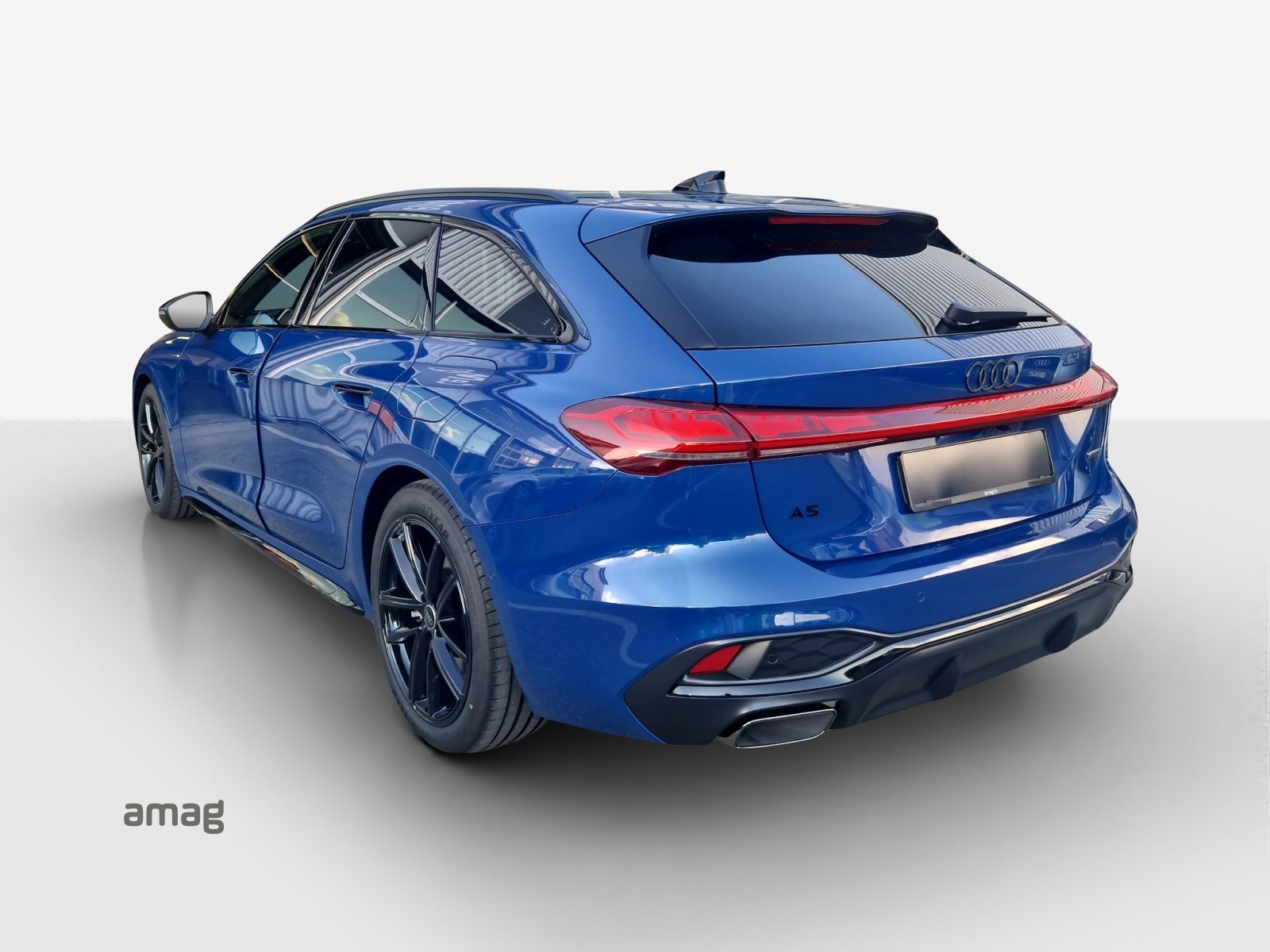 AUDI A5 Avant e-hybrid 220 kW Attraction, Hybride Intégral Essence/Électricité, Voiture nouvelle, Automatique - 3