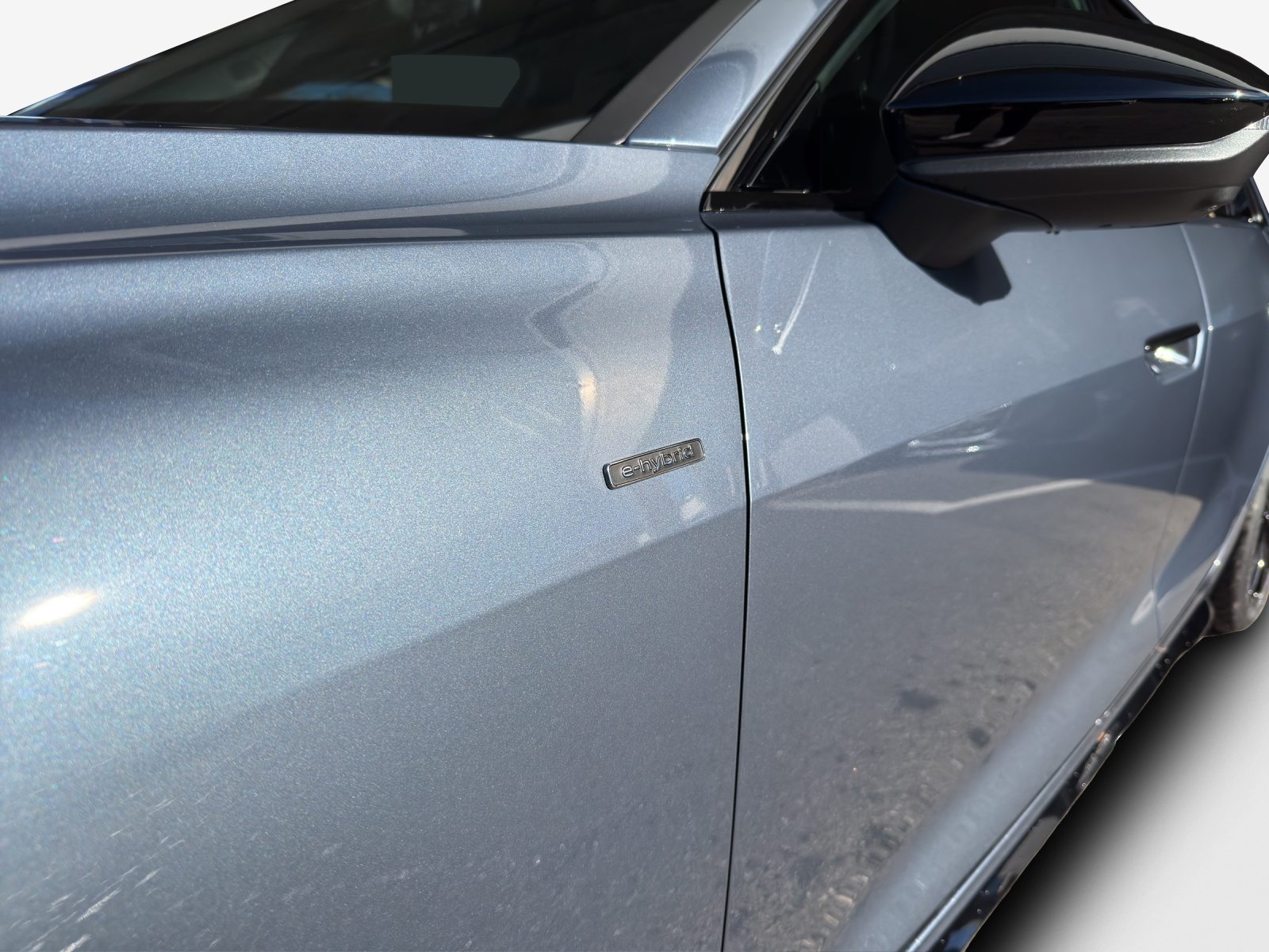 AUDI A5 Avant e-hybrid 220 kW Attraction, Full-Hybrid Petrol/Electric, New car, Automatic - 2