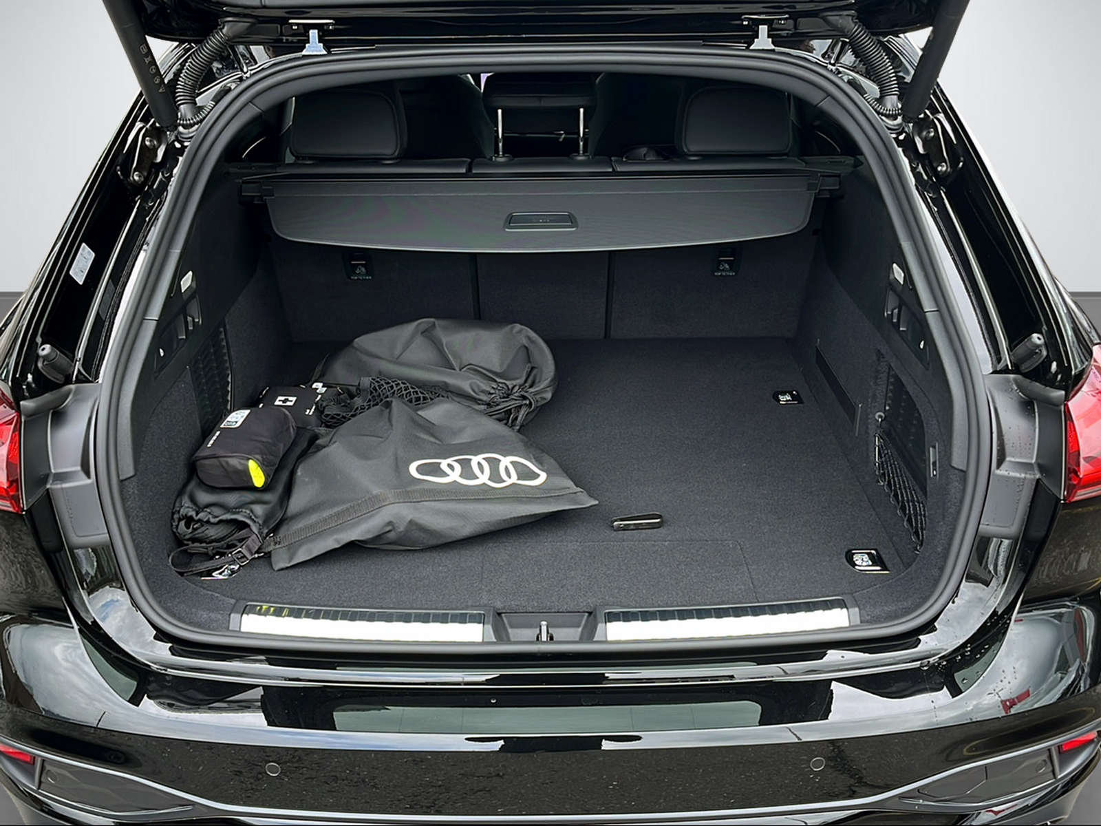 AUDI A5 Avant 2.0 e-hybrid 220 Attraction quattro S-Tronic, Voll-Hybrid Benzin/Elektro, Neuwagen, Automatik - 7