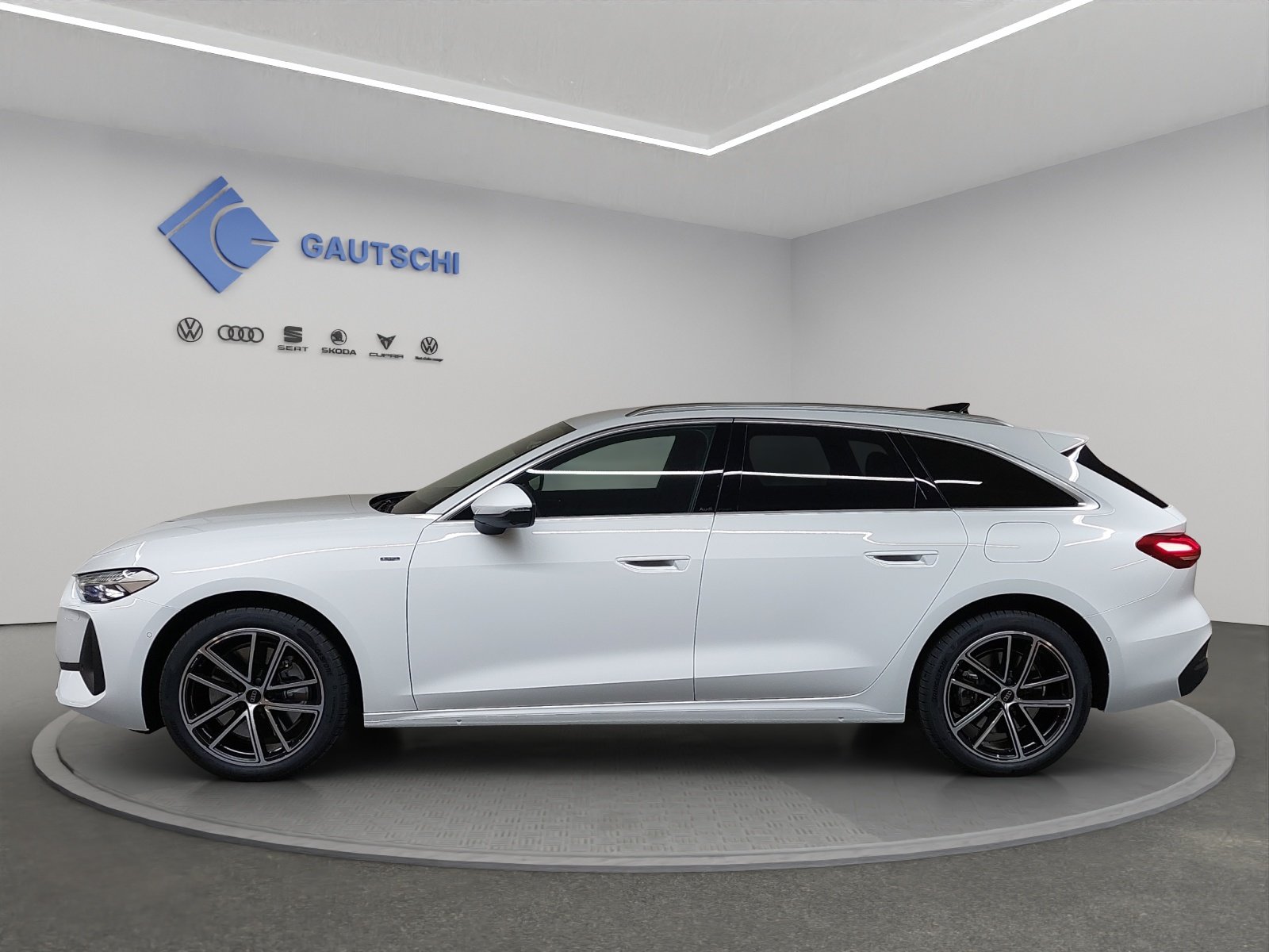 AUDI A5 Avant e-hybrid quattro Attraction 220 kW S tronic, Plug-in-Hybrid Benzin/Elektro, Neuwagen, Automatik - 2