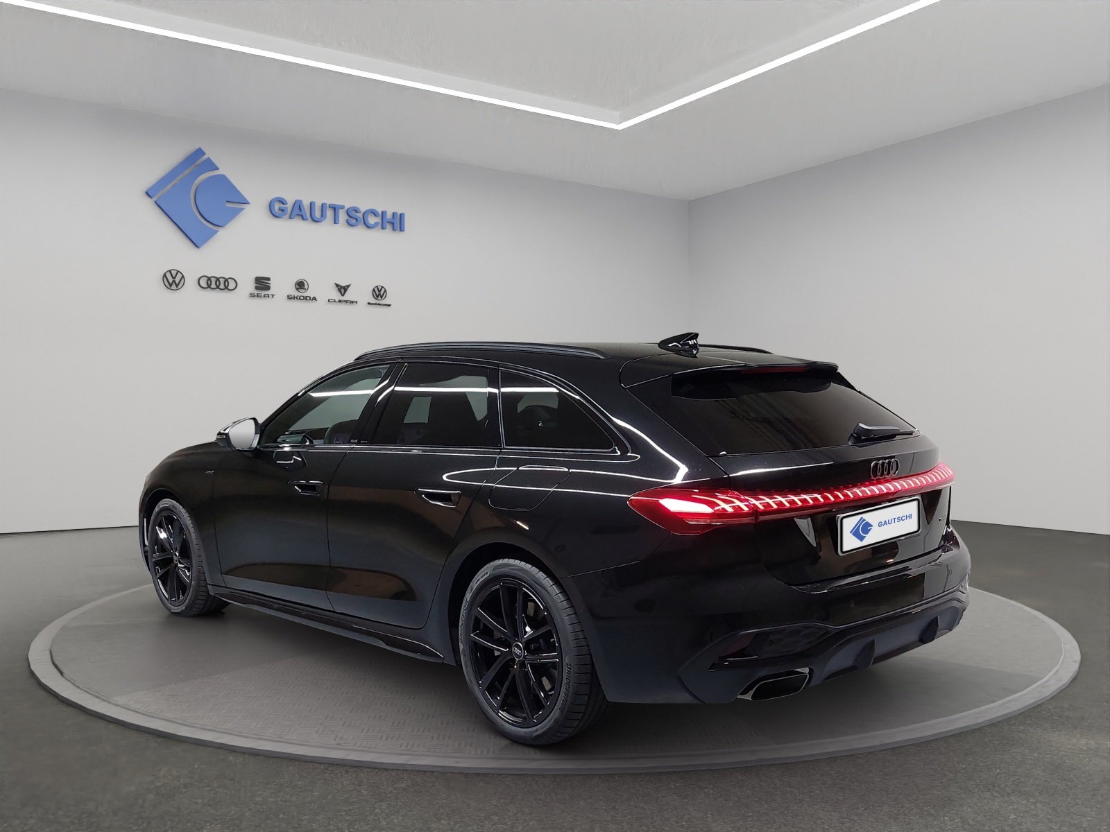 AUDI A5 Avant e-hybrid quattro Attraction 220 kW S tronic, Plug-in-Hybrid Petrol/Electric, New car, Automatic - 3