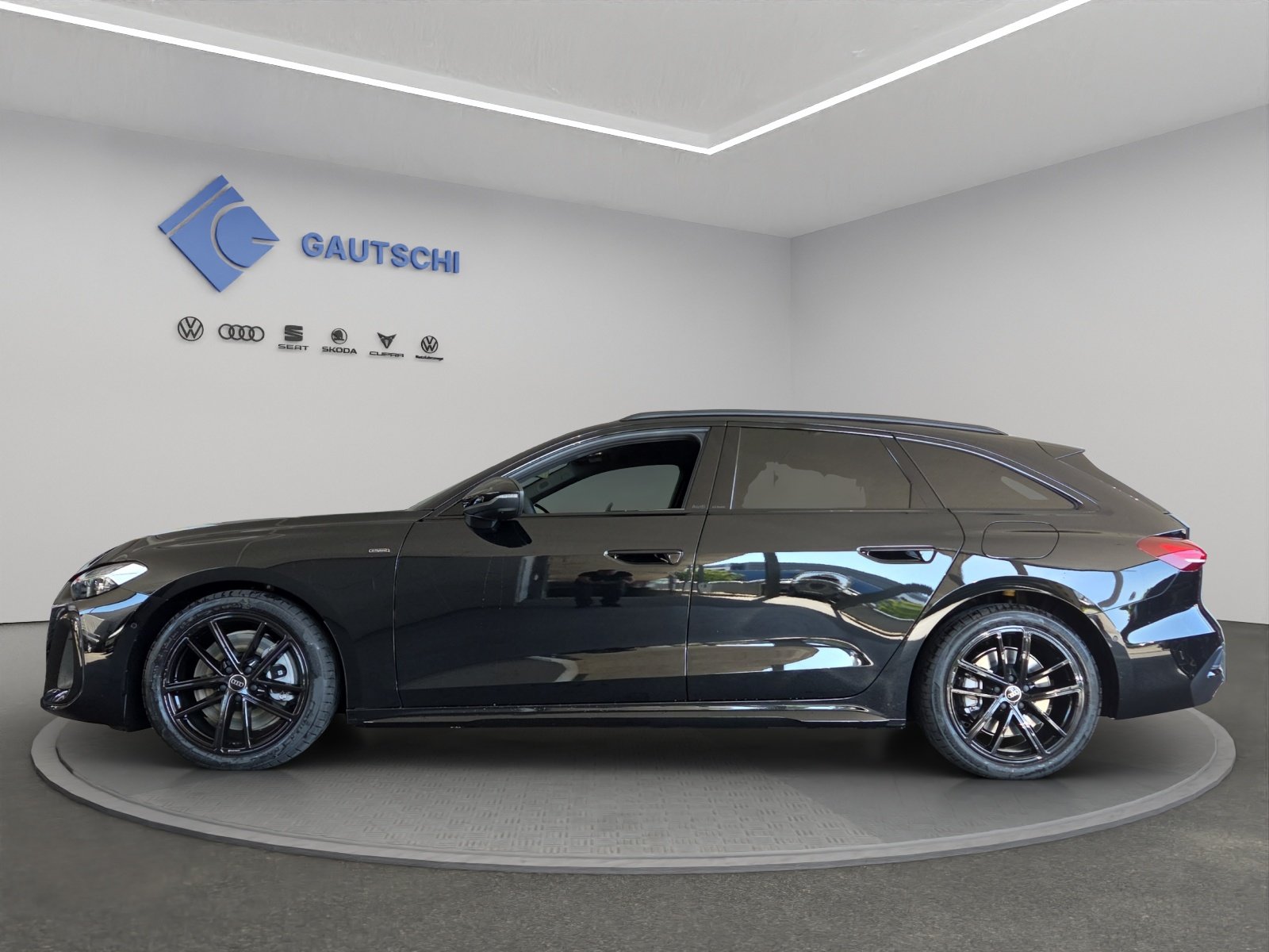 AUDI A5 Avant e-hybrid quattro Attraction 220 kW S tronic, Plug-in-Hybrid Petrol/Electric, New car, Automatic - 2