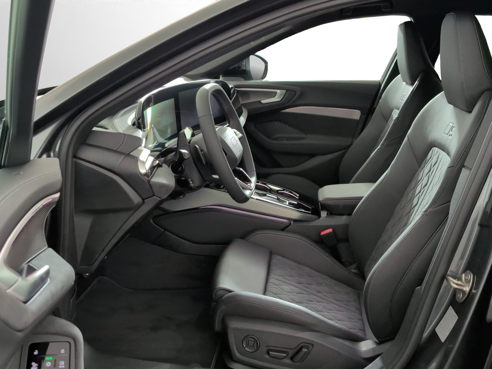 AUDI A5 Avant e-hybrid 270 kW, Full-Hybrid Petrol/Electric, New car, Automatic - 6