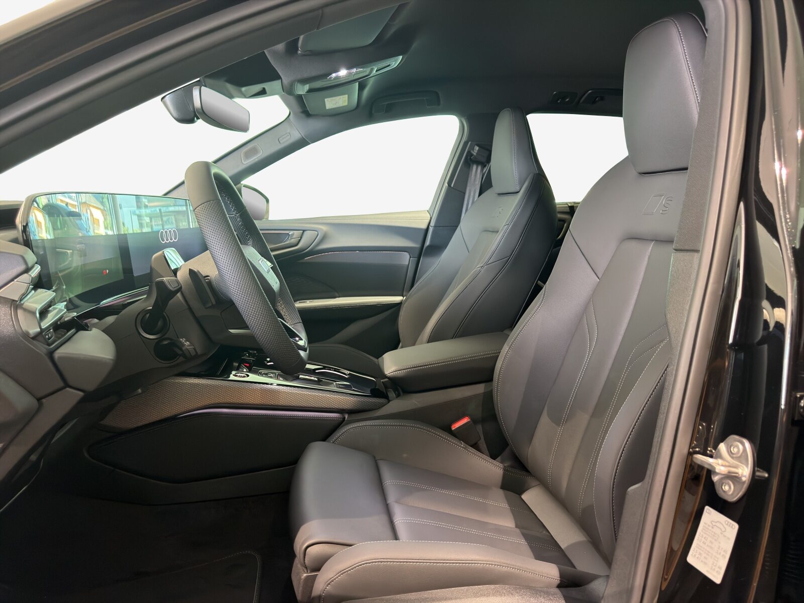 AUDI A5 Avant e-hybrid 270 kW, Hybride Intégral Essence/Électricité, Voiture nouvelle, Automatique - 7