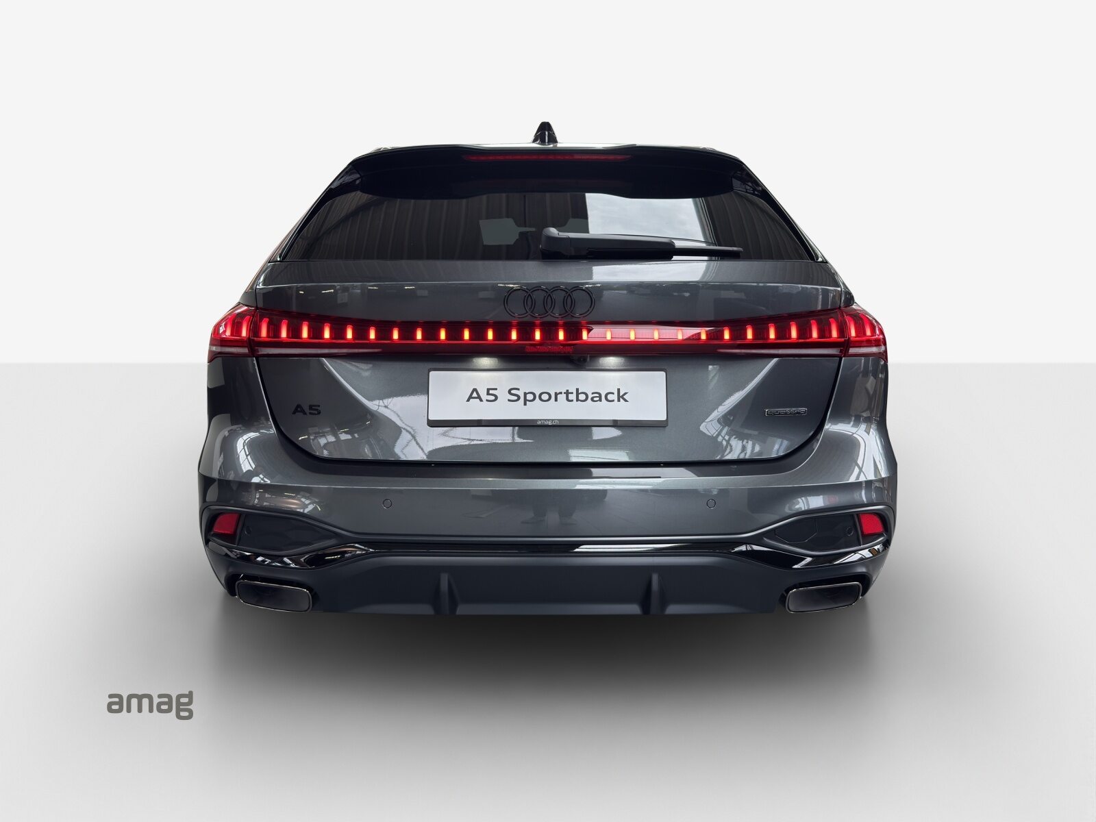AUDI A5 Avant e-hybrid 270 kW, Hybride Intégral Essence/Électricité, Voiture nouvelle, Automatique - 3