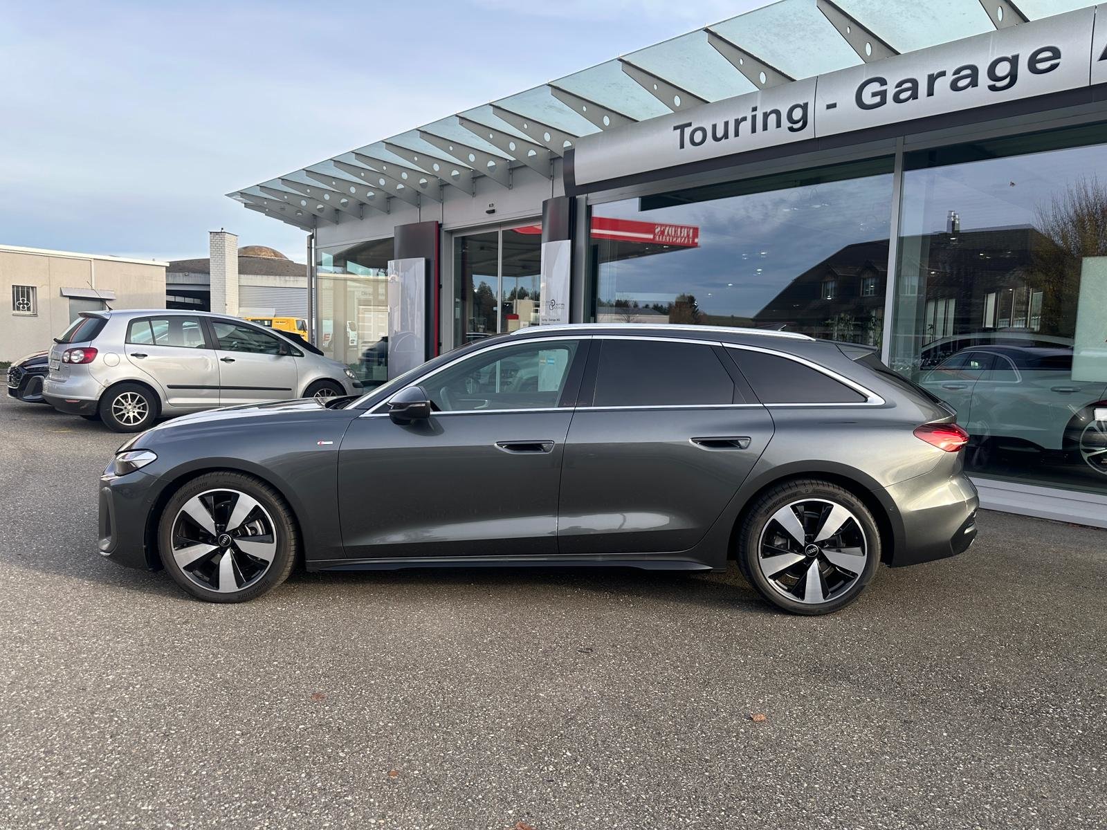 AUDI A5 Avant TFSI 150 kW S tronic, Mild-Hybrid Benzin/Elektro, Occasion / Gebraucht, Automatik - 2