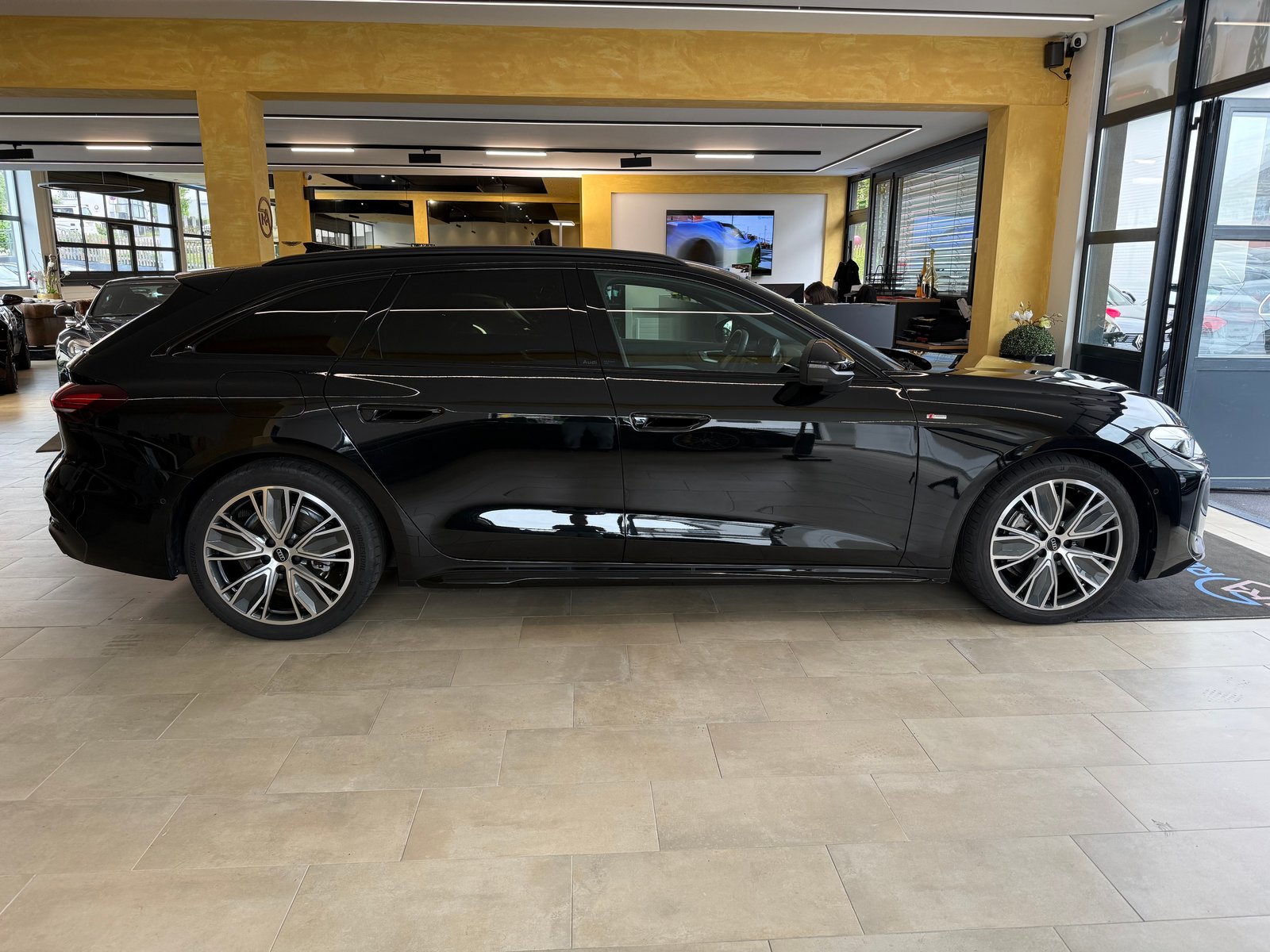AUDI A5 2.0 TFSI AVANT S TRONIC S LINE PLUS, Hybride Léger Essence/Électricité, Occasion / Utilisé, Automatique - 2