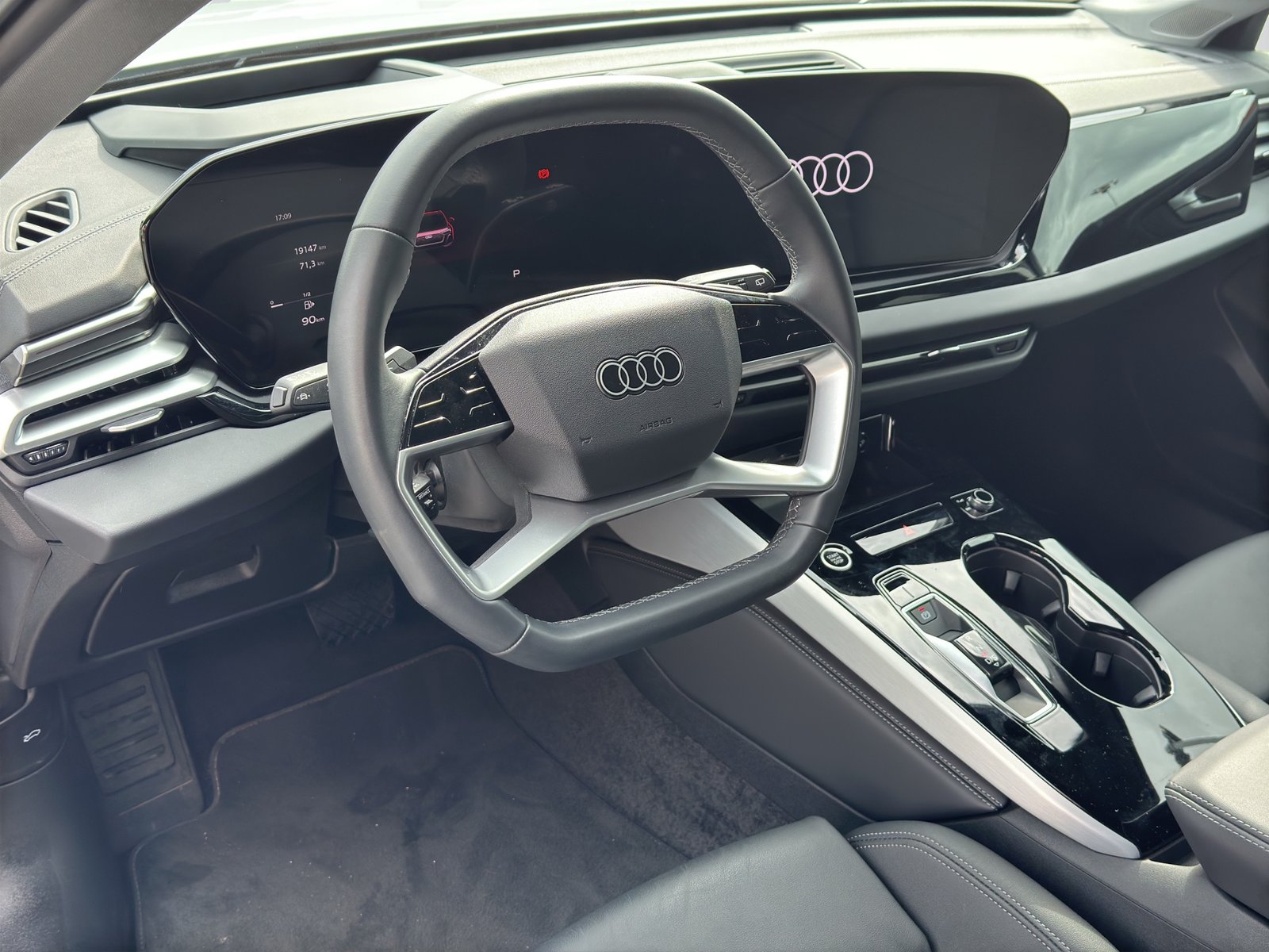 AUDI A5 Avant TFSI quattro Schwarz Optik S tronic, Mild-Hybrid Benzin/Elektro, Occasion / Gebraucht, Automatik - 7