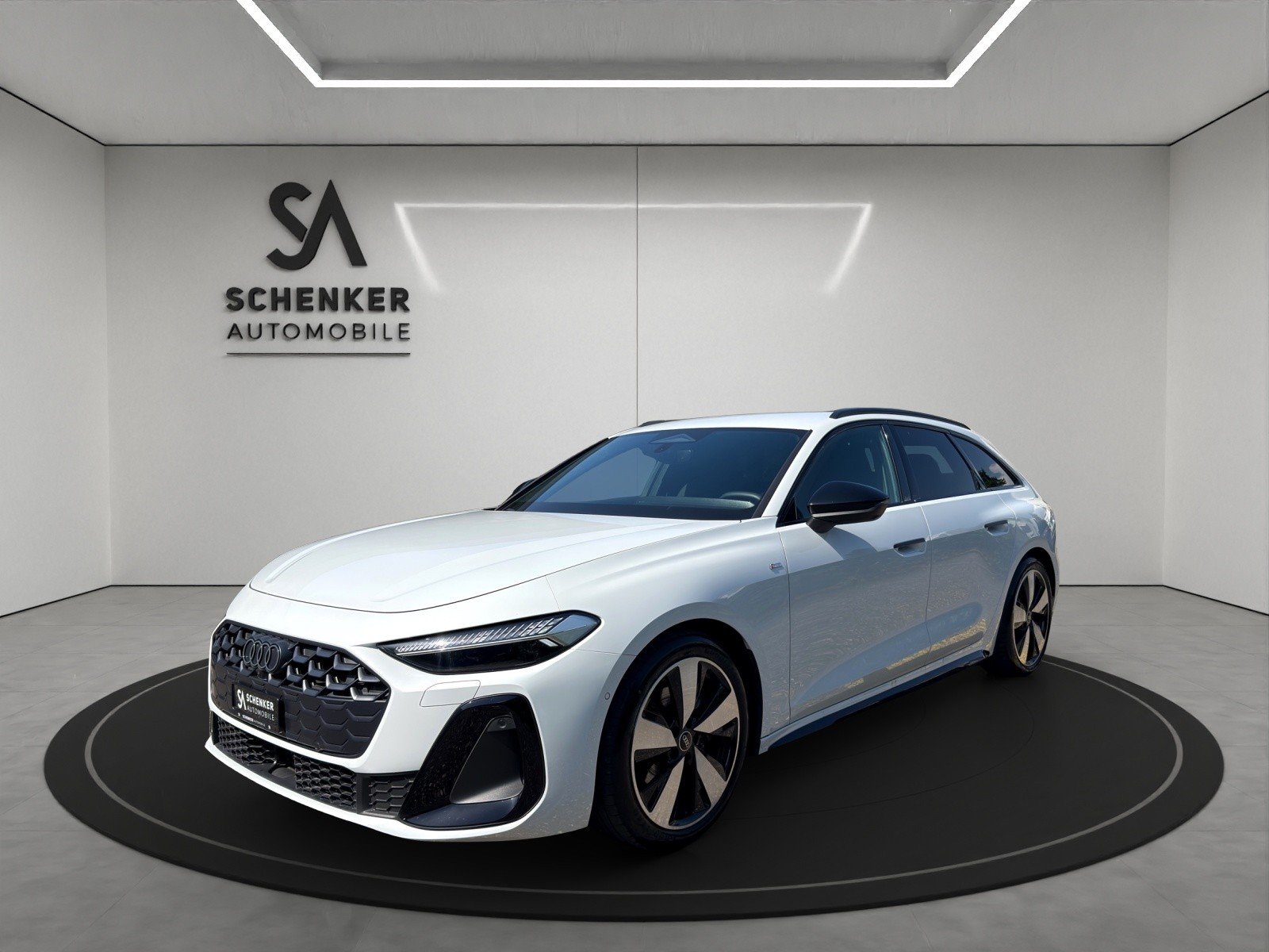 AUDI A5 Avant TFSI 150 kW S tronic S-Line Optikpaket Black