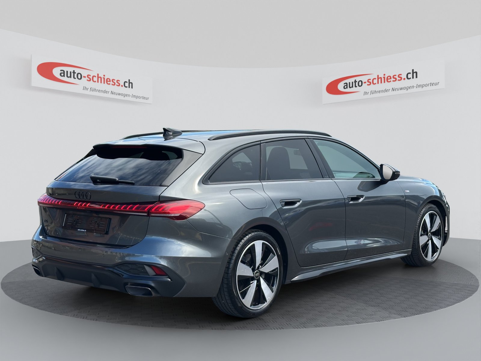 AUDI A5 Avant S-Line TFSI 150 kW Schwarz Optik S tronic, Mild-Hybrid Petrol/Electric, Second hand / Used, Automatic - 5