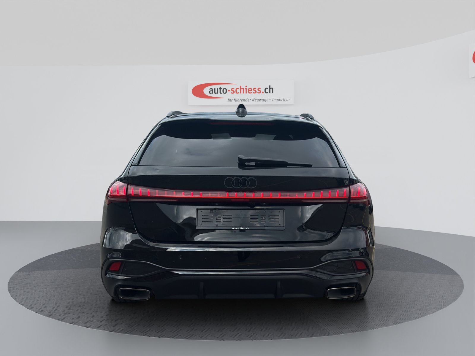 AUDI A5 Avant Black Line S Line TFSI, Mild-Hybrid Petrol/Electric, Second hand / Used, Automatic - 4