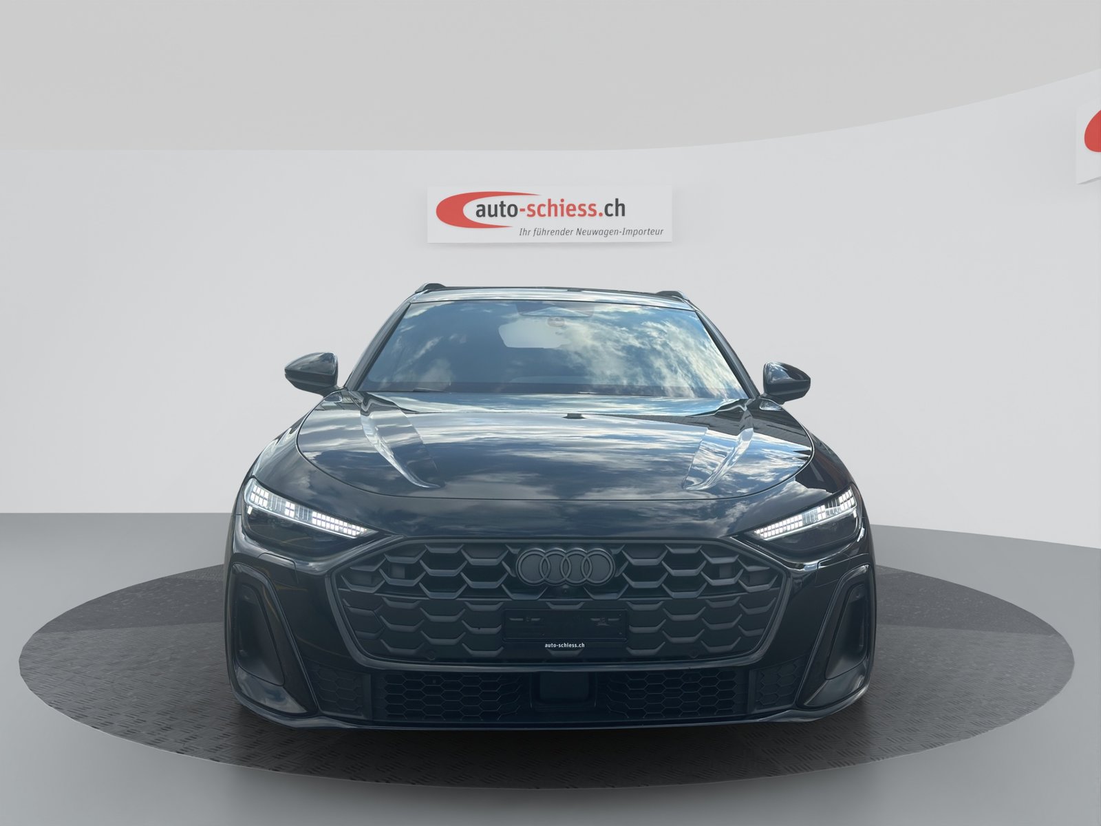 AUDI A5 Avant Black Line S Line TFSI, Mild-Hybrid Petrol/Electric, Second hand / Used, Automatic - 2