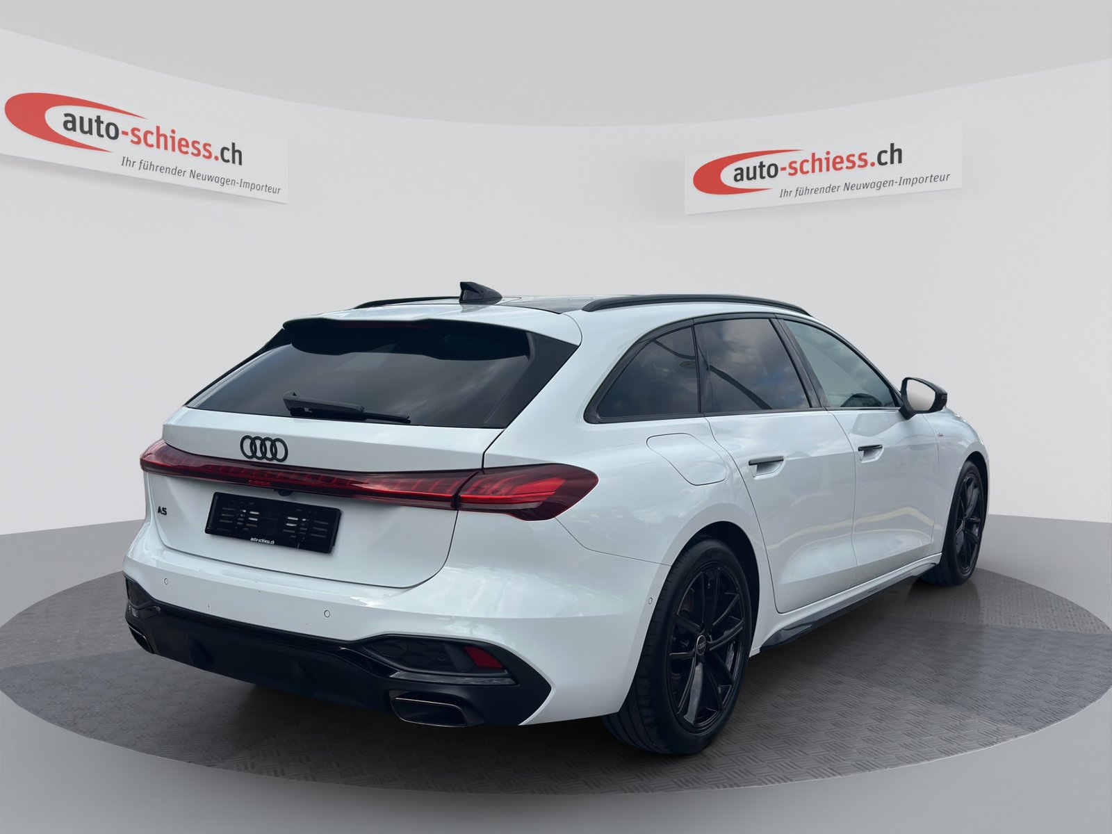 AUDI A5 Avant Black Line S Line TFSI, Mild-Hybrid Petrol/Electric, Second hand / Used, Automatic - 5