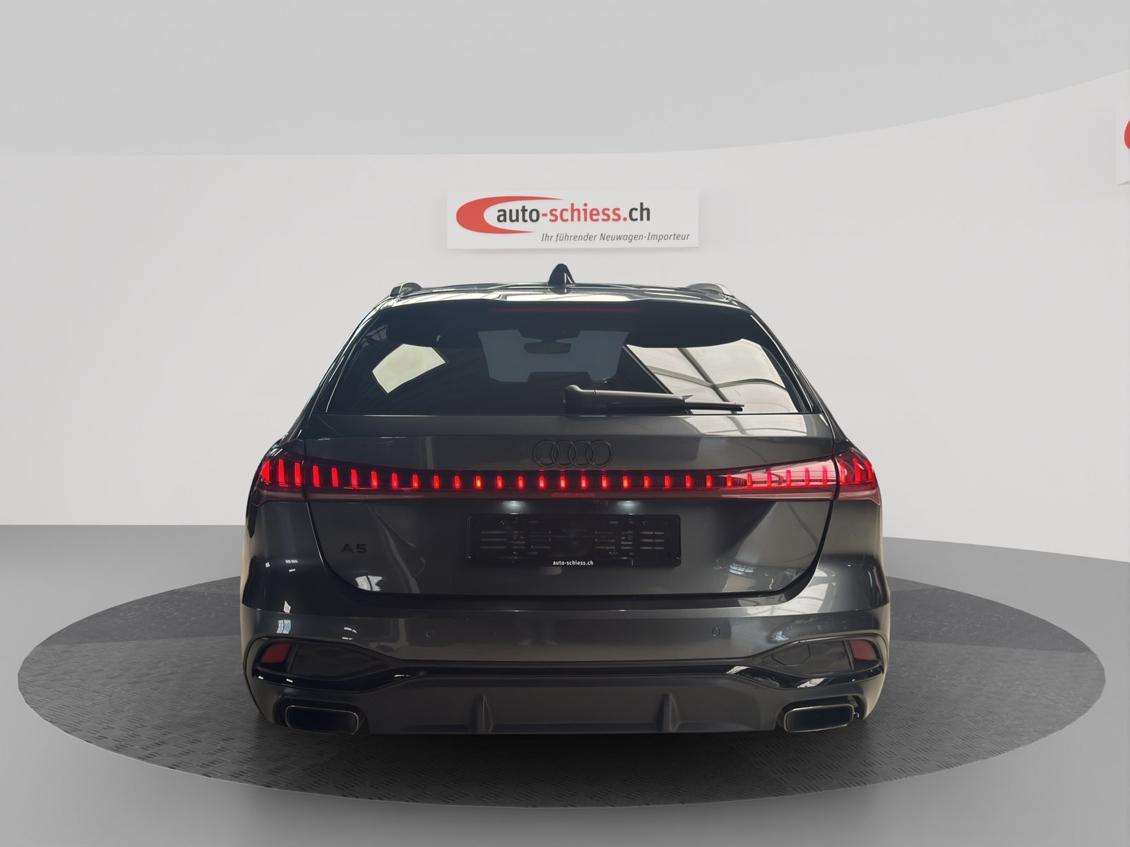 AUDI A5 Avant S Line Black LineTFSI, Mild-Hybrid Petrol/Electric, Second hand / Used, Automatic - 4