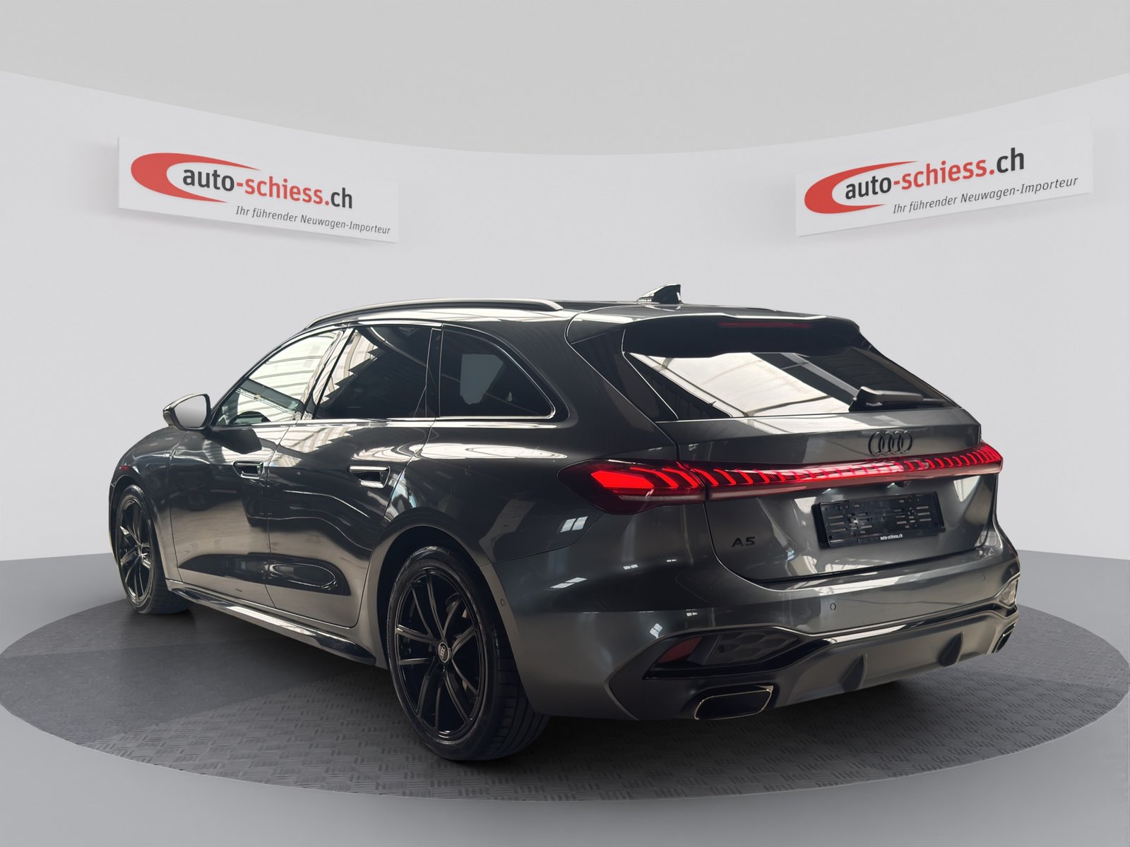 AUDI A5 Avant S Line Black Line TFSI, Mild-Hybrid Petrol/Electric, Second hand / Used, Automatic - 3