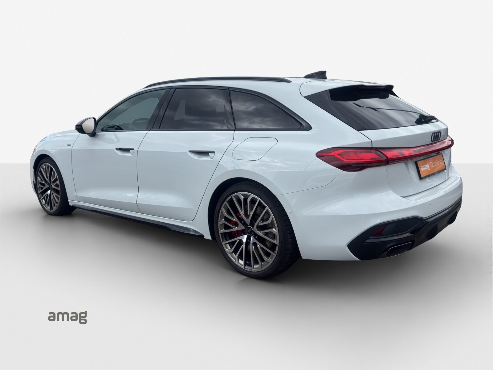 AUDI A5 Avant e-hybrid 270 kW, Voll-Hybrid Benzin/Elektro, Occasion / Gebraucht, Automatik - 3